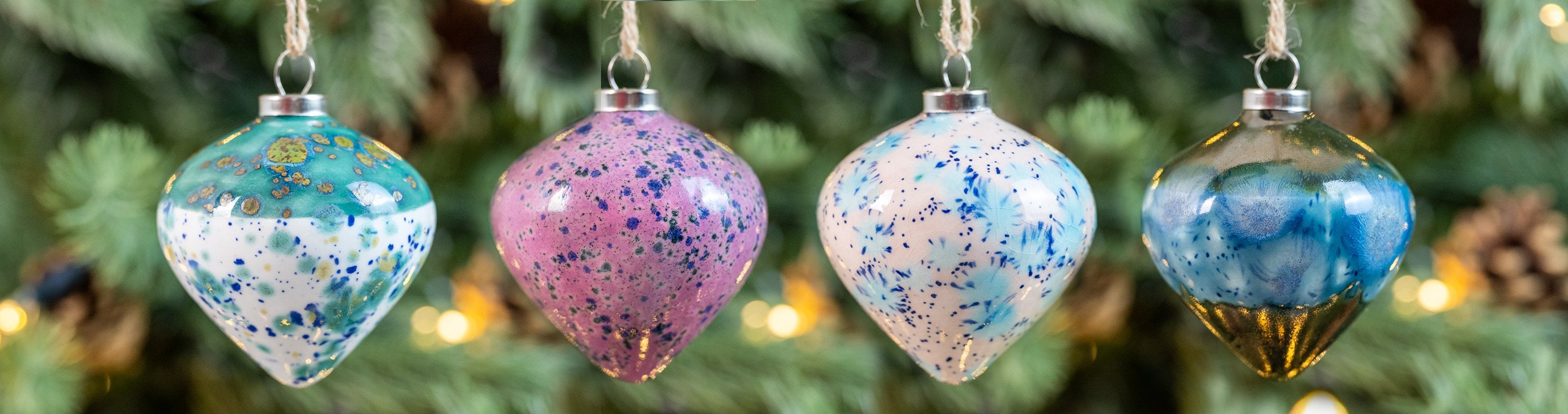 Baubles by refugees