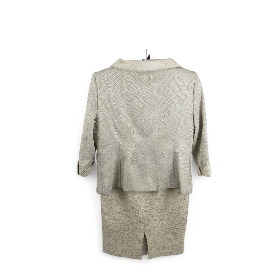 back image for Carina Baverstock Couture Mother Of Bride Suit Cream 16-18 Womenswear | Pre-loved