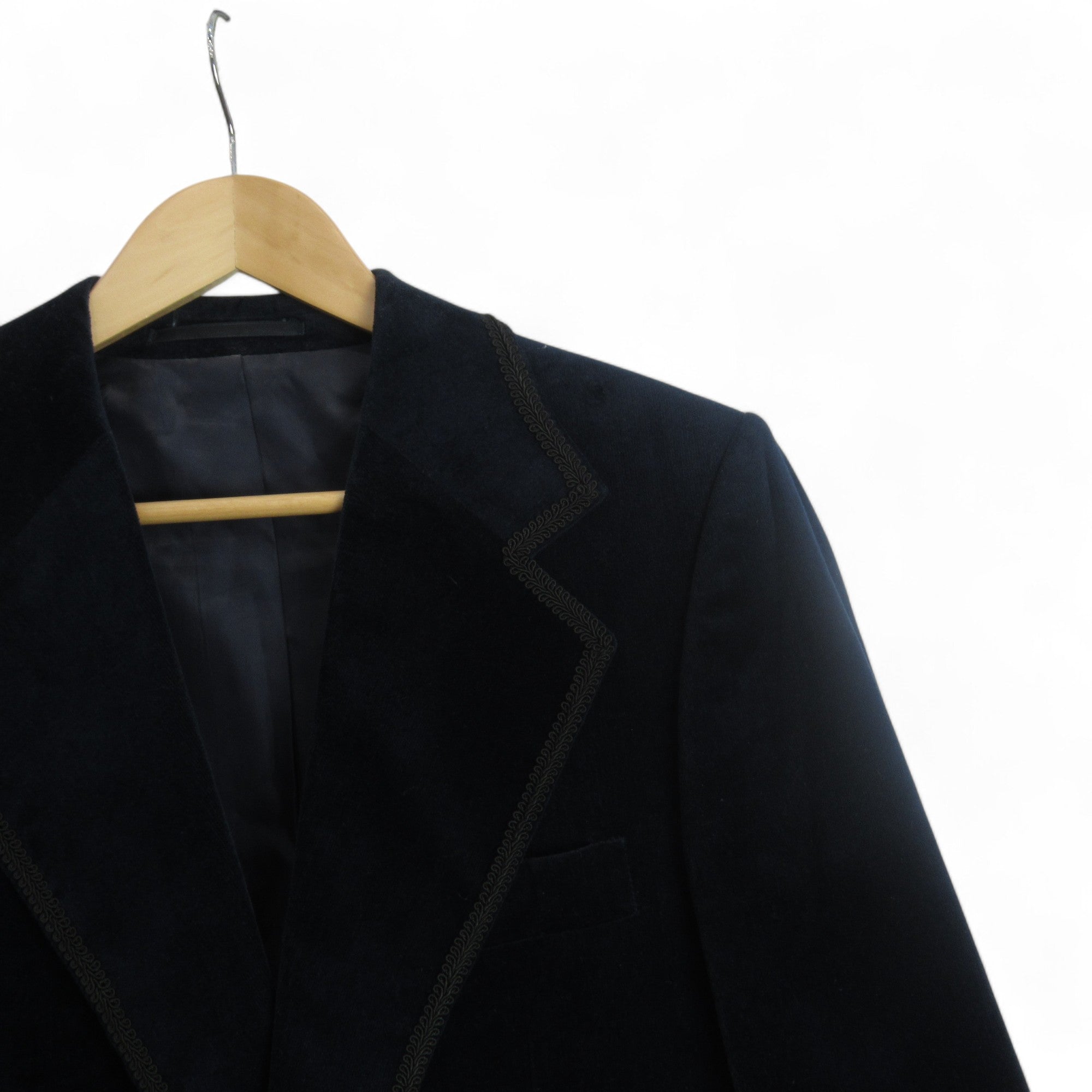 shoulder image for International Style Vintage Small Blue Velvet Blazer Menswear | Preloved