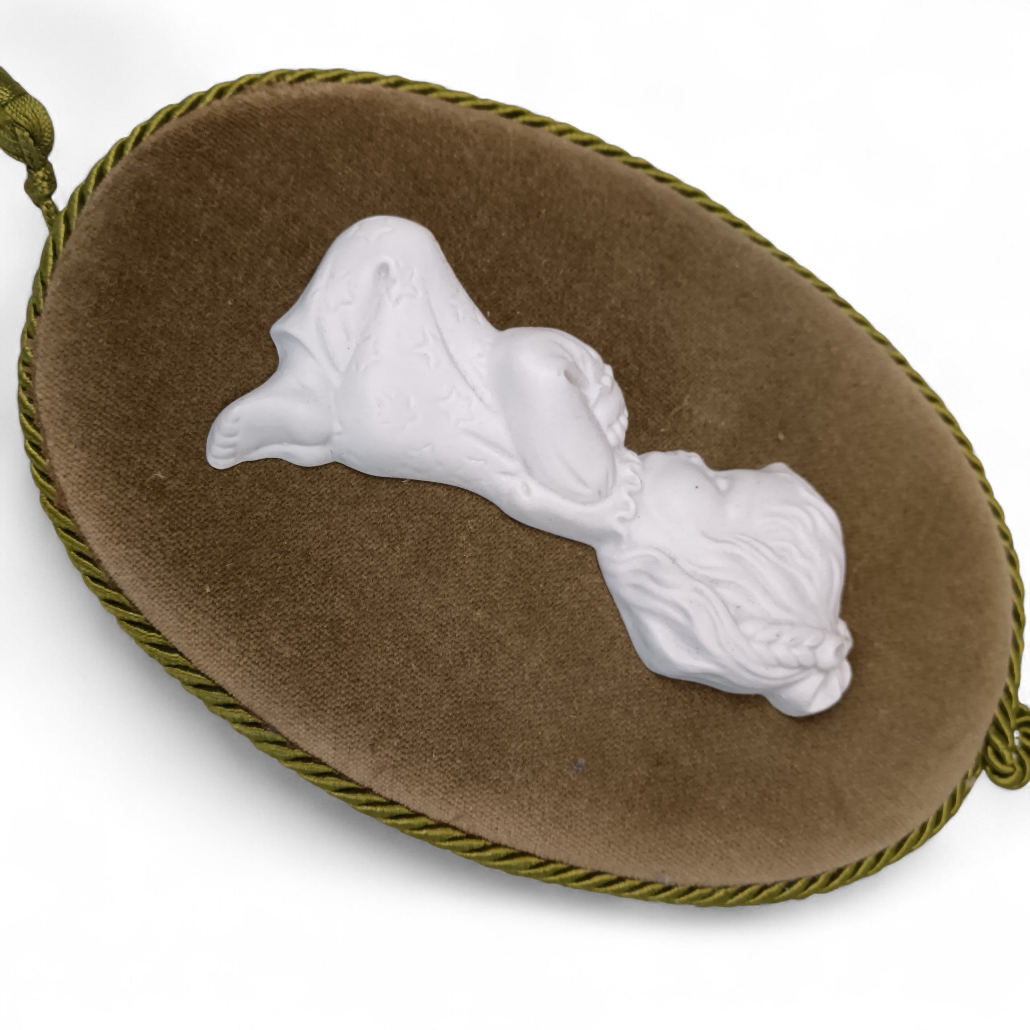 Capodimonte Porcelain Boy & Girl Praying Hanging Plaques | Preloved