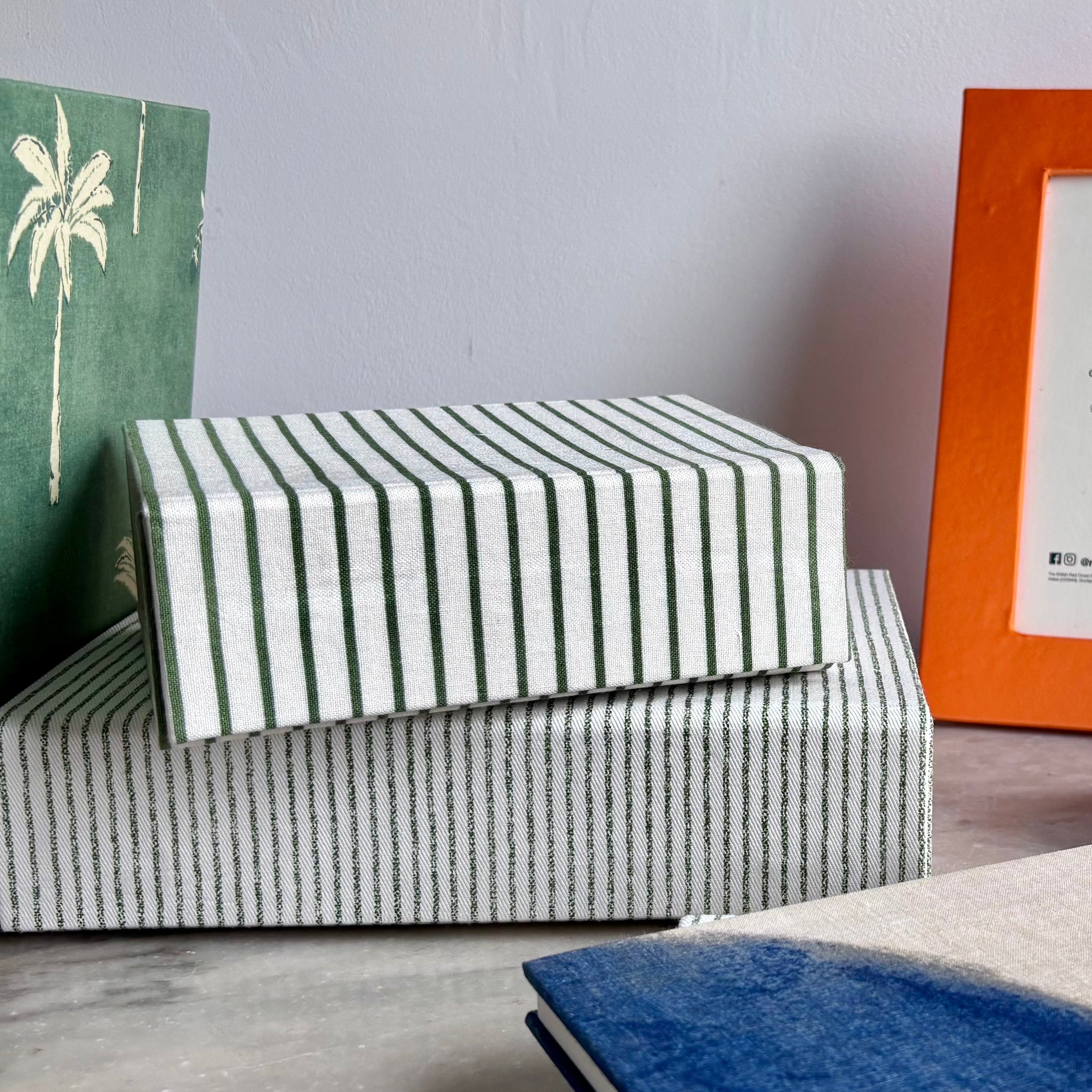 A5 collapsible box | Redcross Stitched and Kapdaa