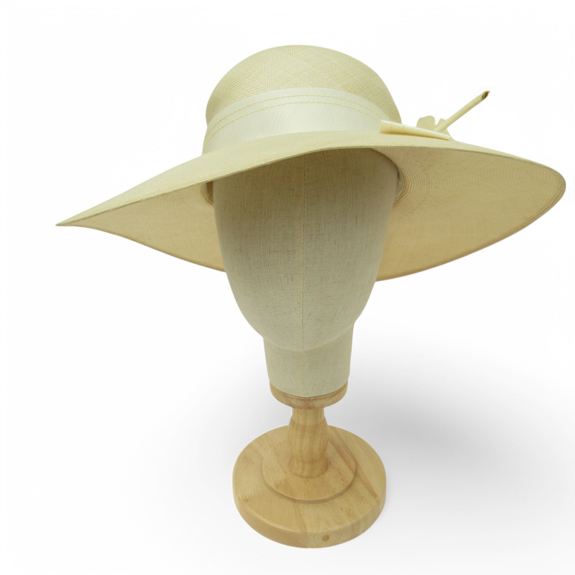 front image for Marida Mother Of Bride Vintage Hat Ivory Womenswear | Pre-loved