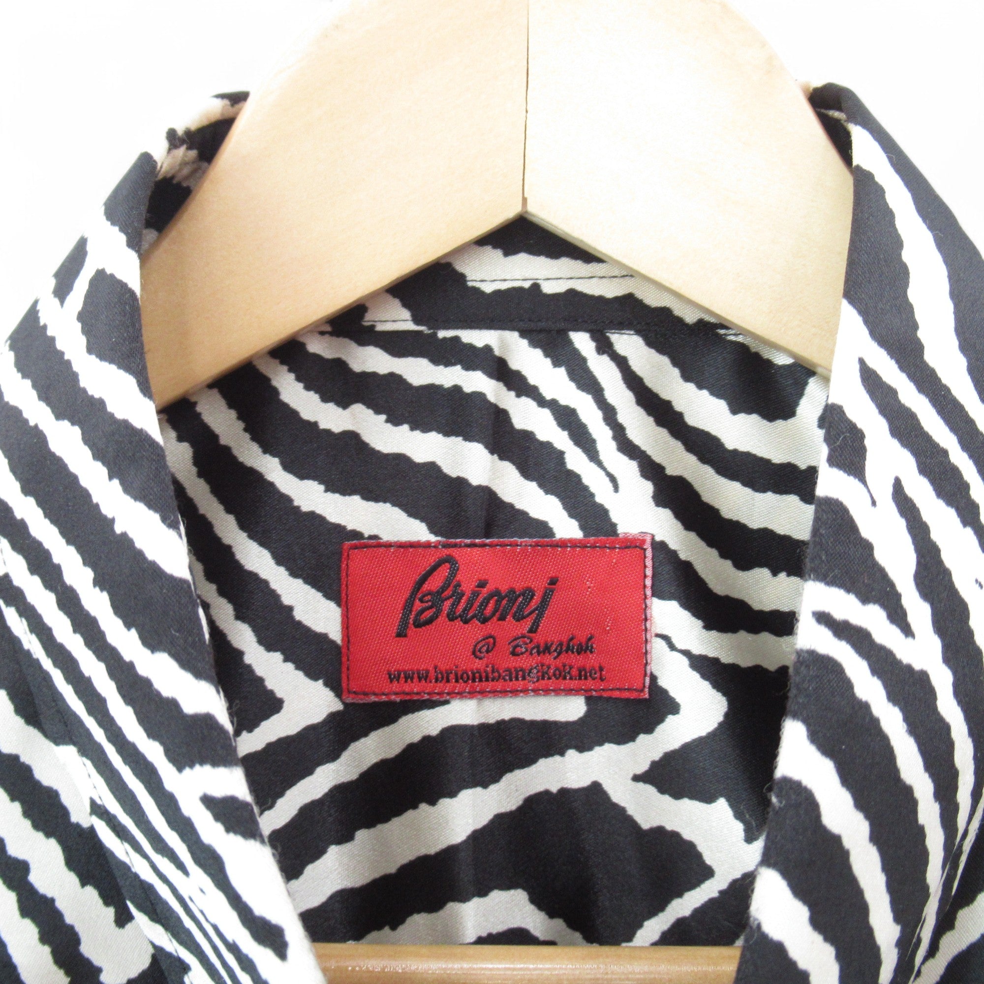 label image for Brioni Satin Shirt Black Medium Vintage Menswear | Pre-loved 