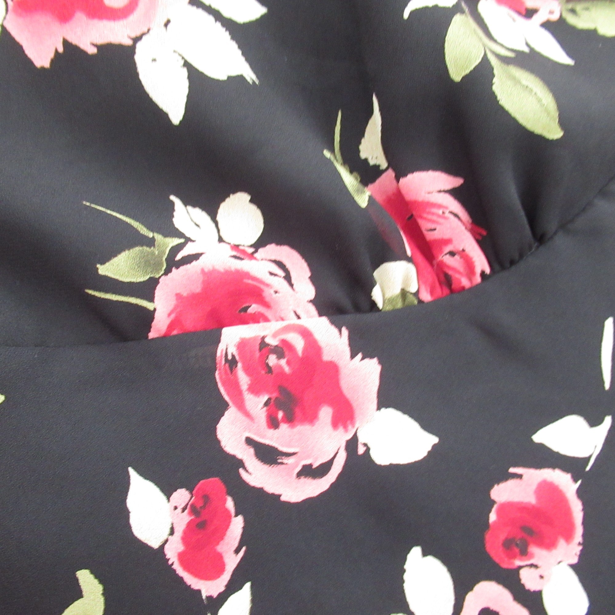 close up image for E-vie Floral Blouse Top Black Red UK 22-24 Womenswear | Pre-loved