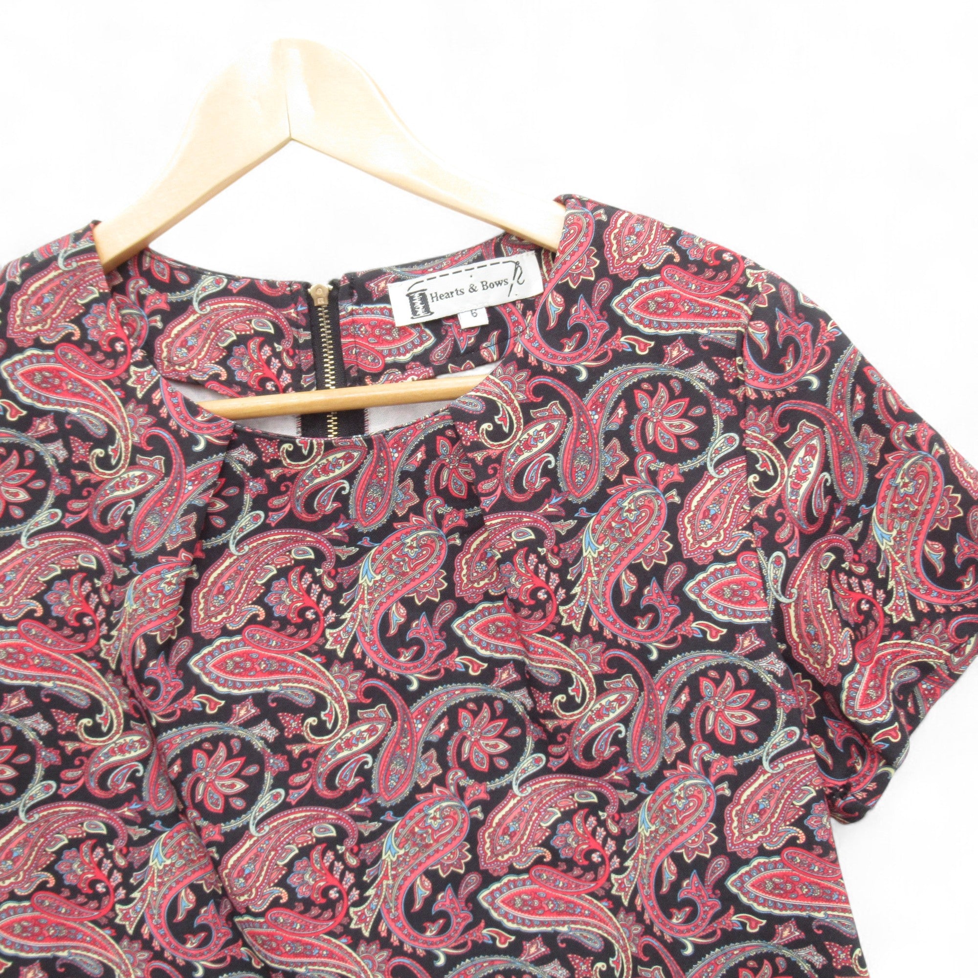 neckline image for Hearts & Bows Vintage Top Paisley UK 12 Multicoloured Womenswear | Pre-loved