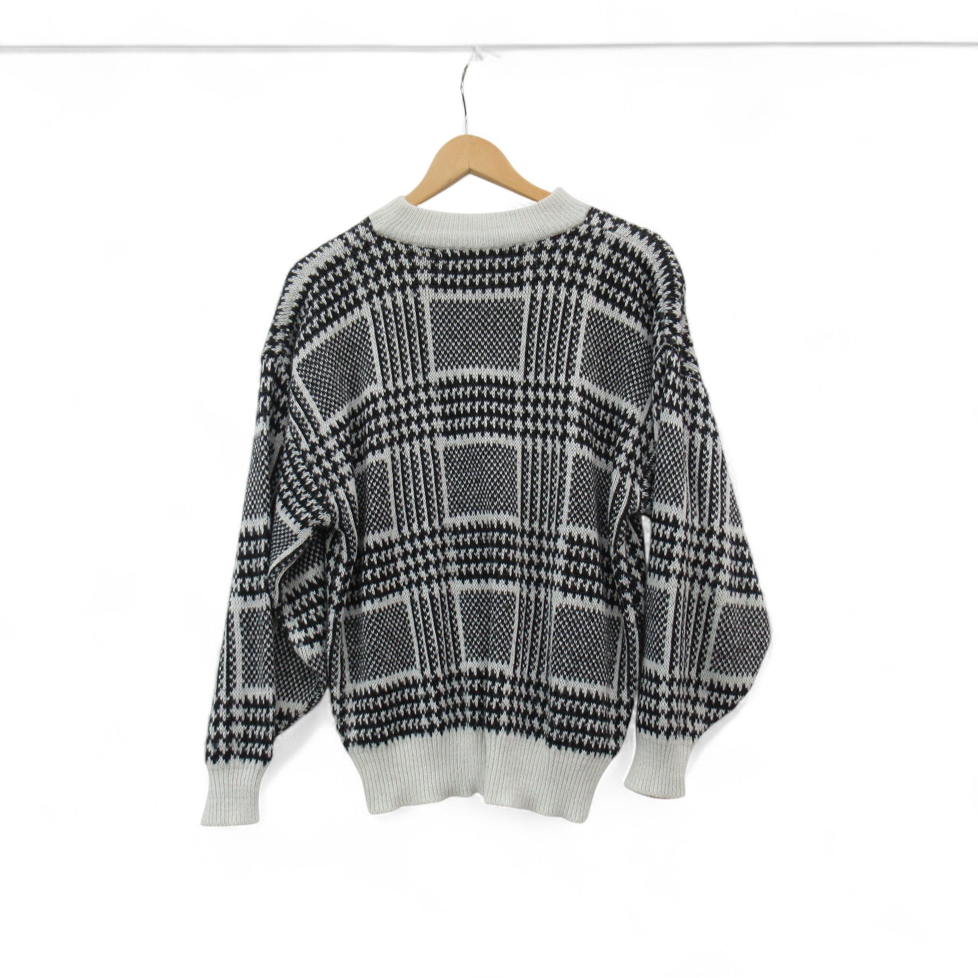 back image for Honey Vintage Knit Jumper Large Flower Womenswear | Pre-loved 