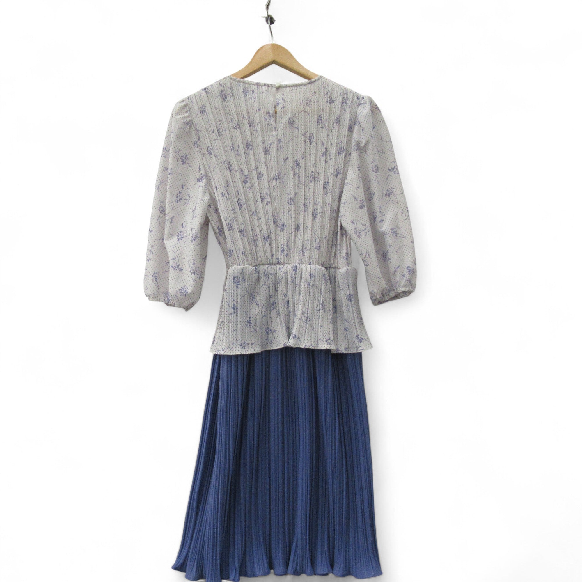 back image for Class Woman Vintage Dress UK 12 Lilac Womenswear | Pre-loved