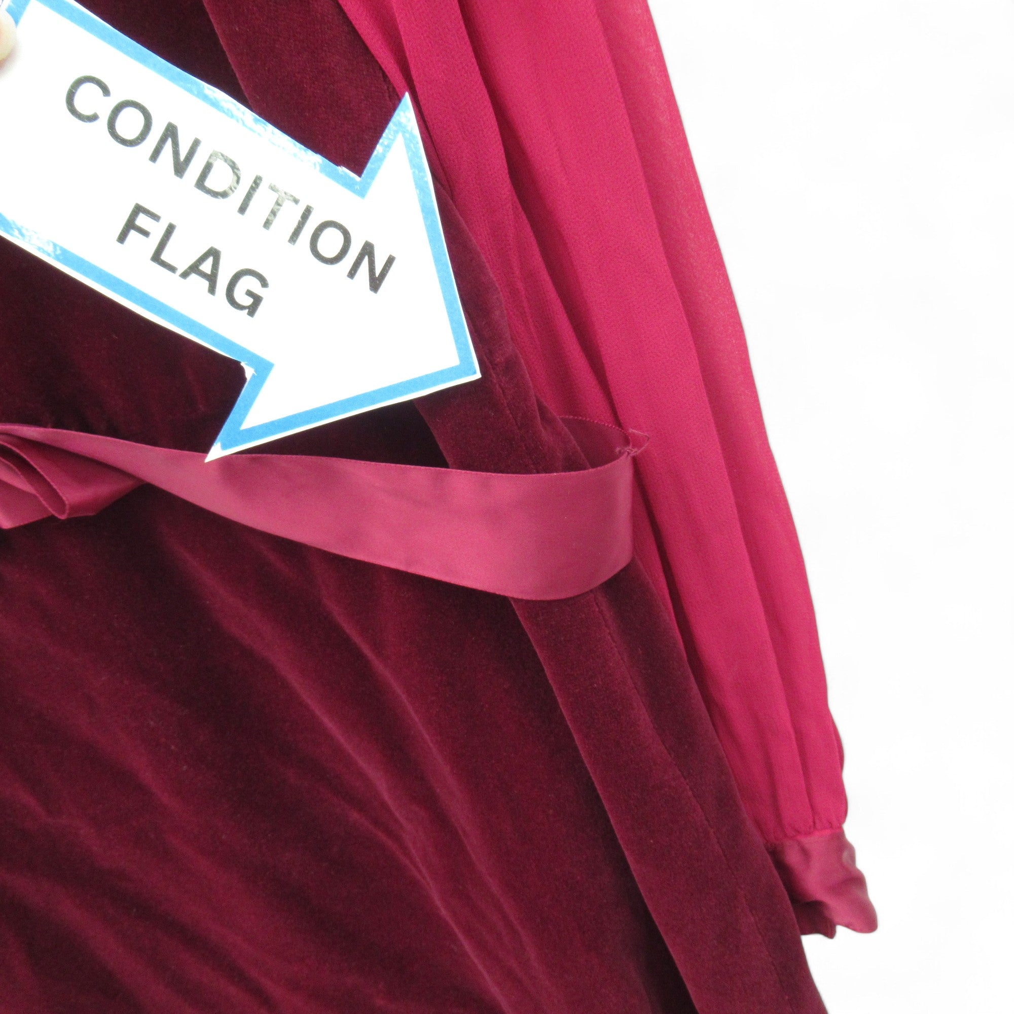 condition image for Eastex Vintage Velvet Dress UK 12 Burgundy Womenswear | Pre-loved 