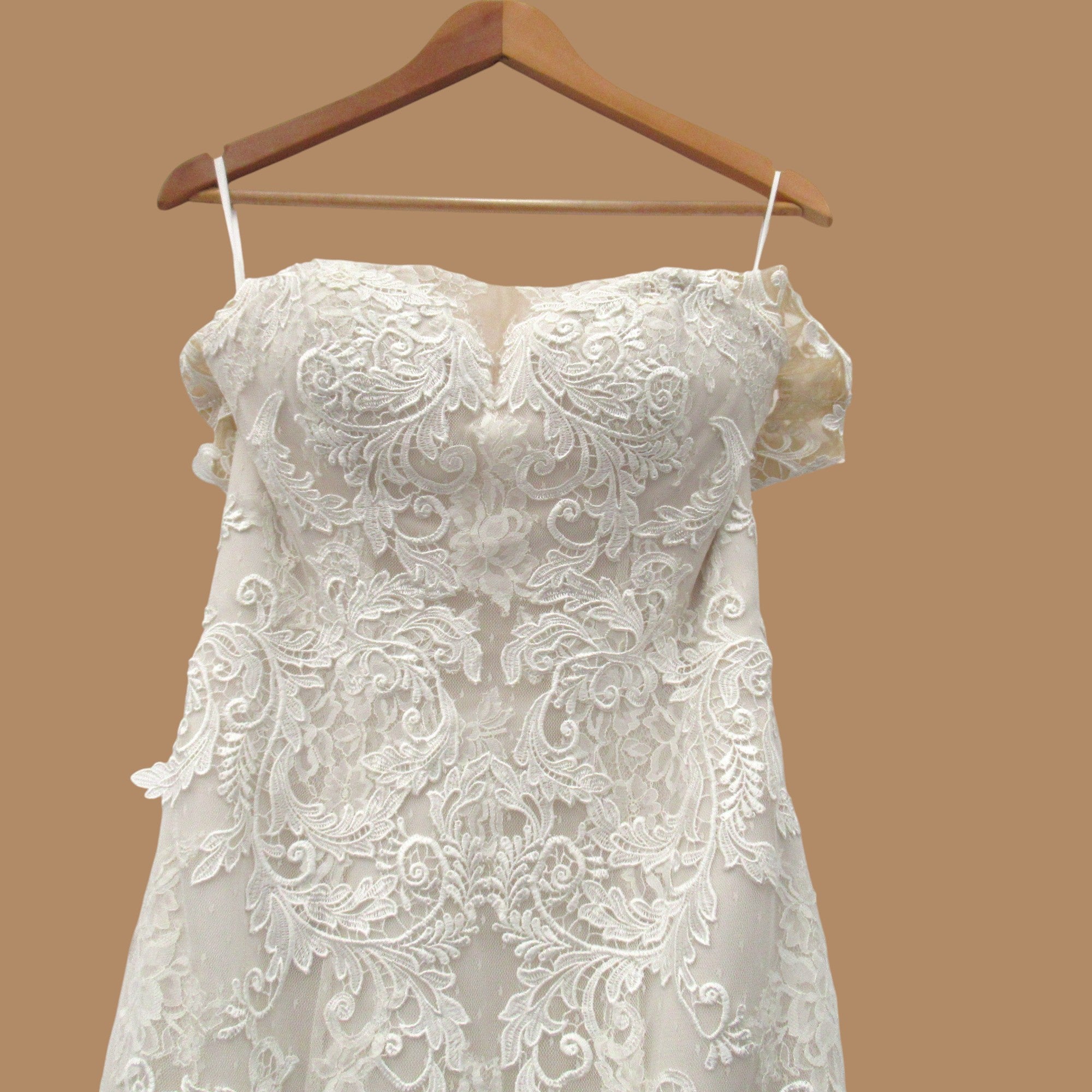 top image for Justin Alexander Wedding Dress UK 8-10 Nude Ivory Womenswear | Pre-loved