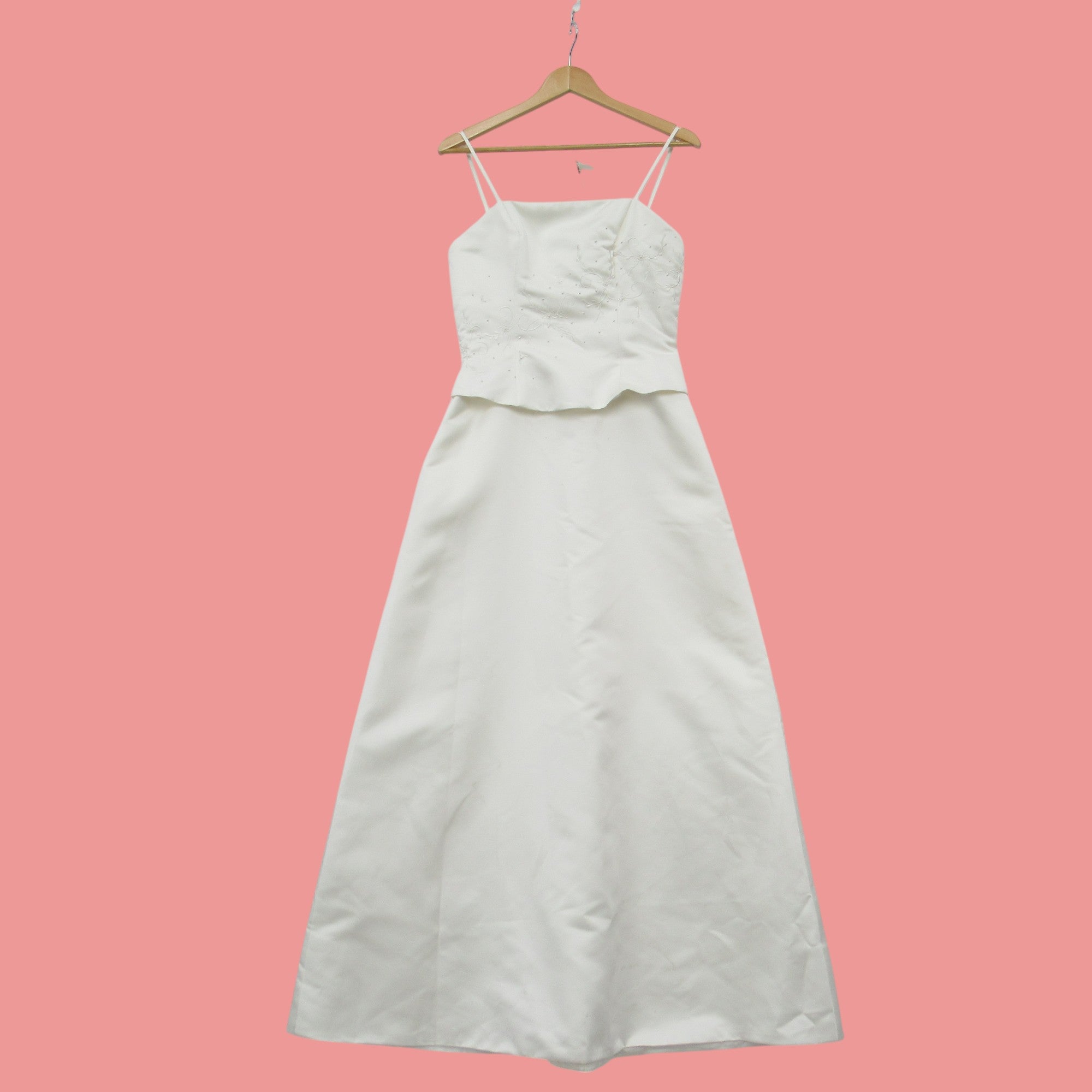 front image for Wedding Dress Ivory Small Flower Pearl Womenswear | Pre-loved