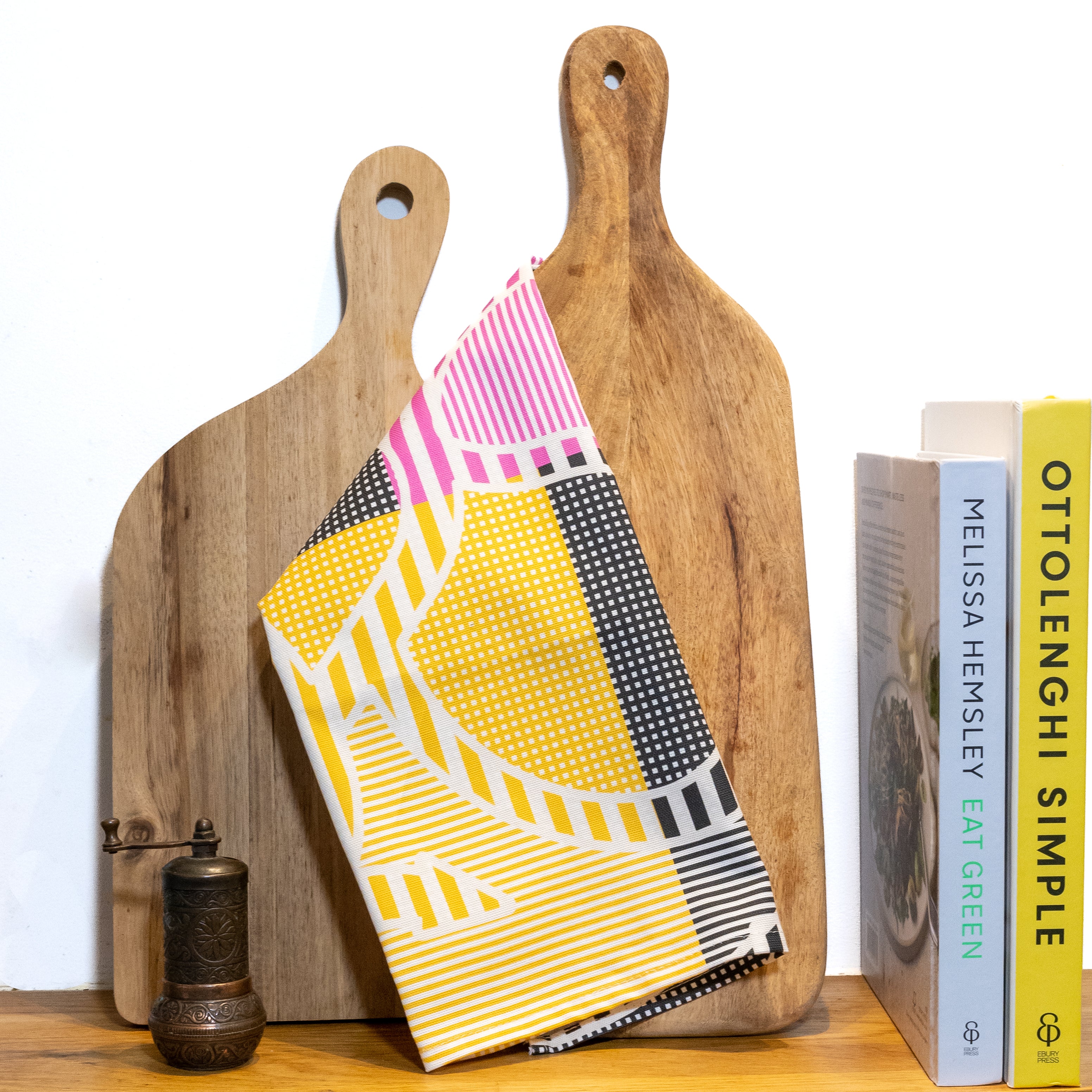 Sue Timney- Colour Block Arrow Tea Towel