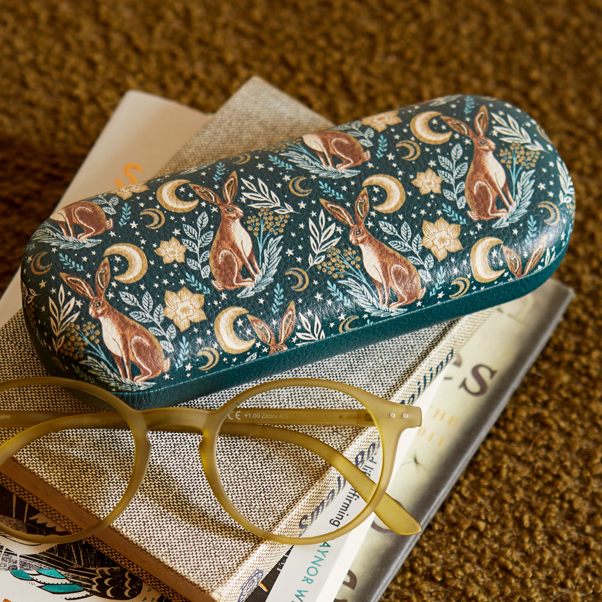 Folk Hare glasses case