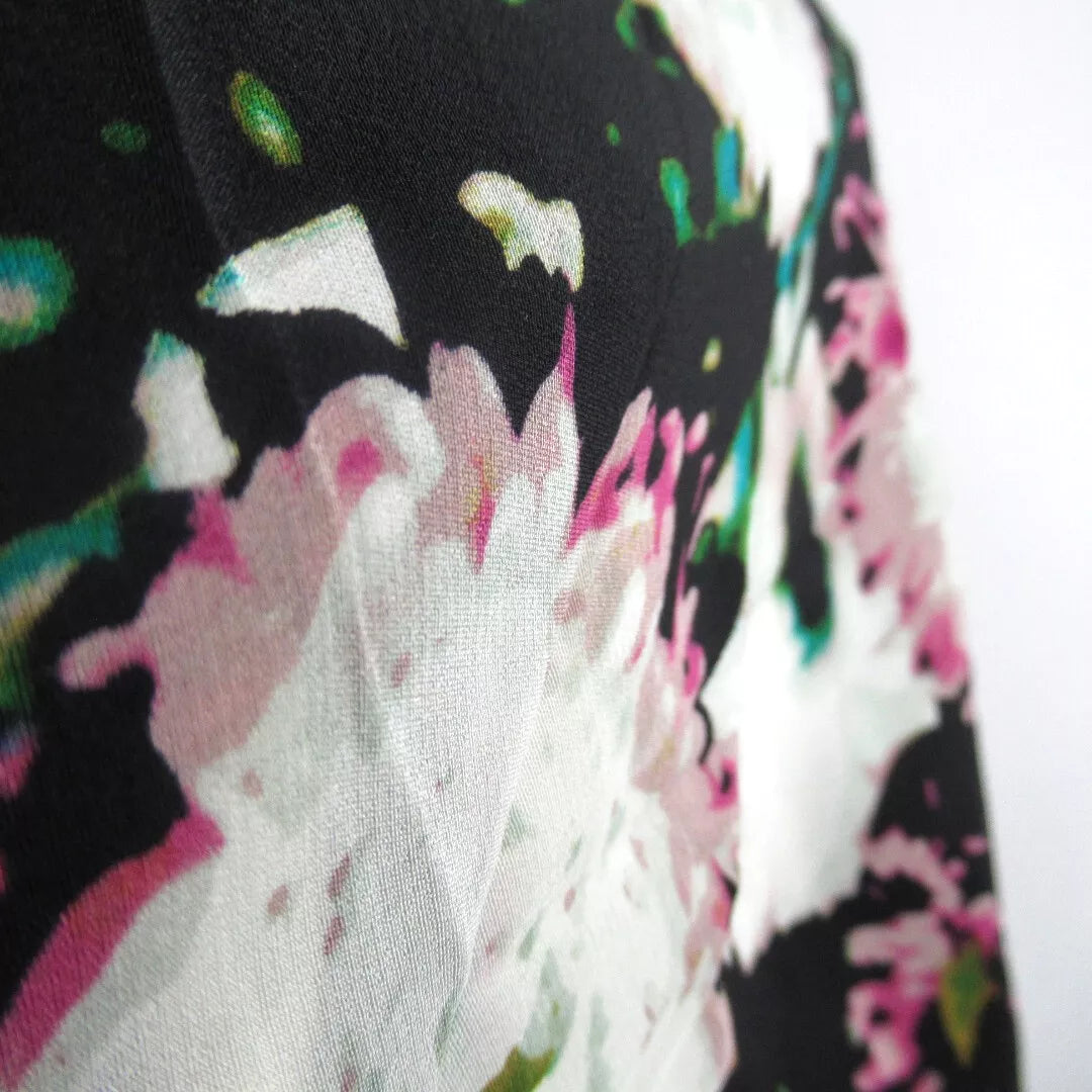 Close up image for BCBGMAXAZRIA 56"x32"Triangular Silk Floral Scarf Womenswear | Preloved 