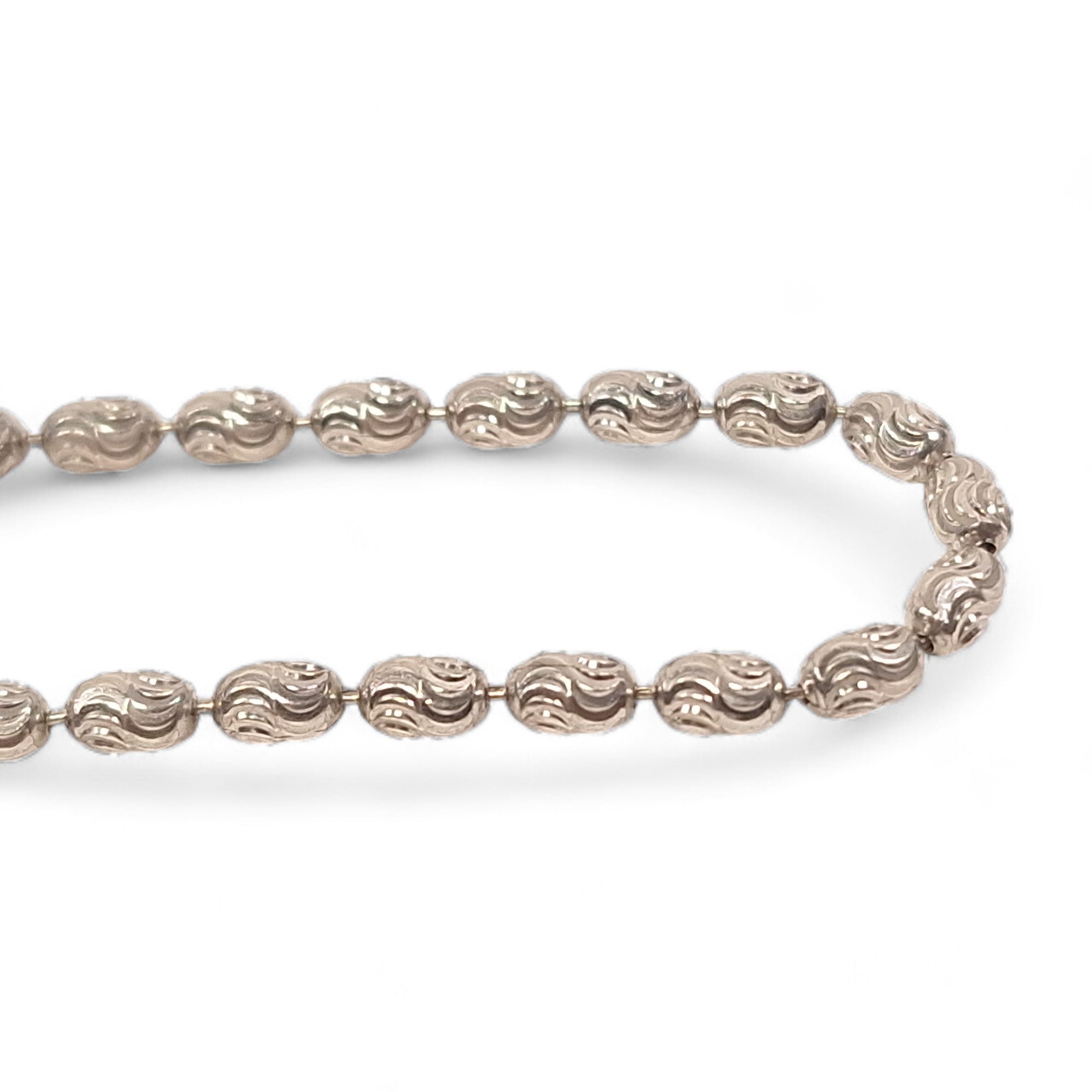 Close up image of Briolette 925 Silver Bracelet