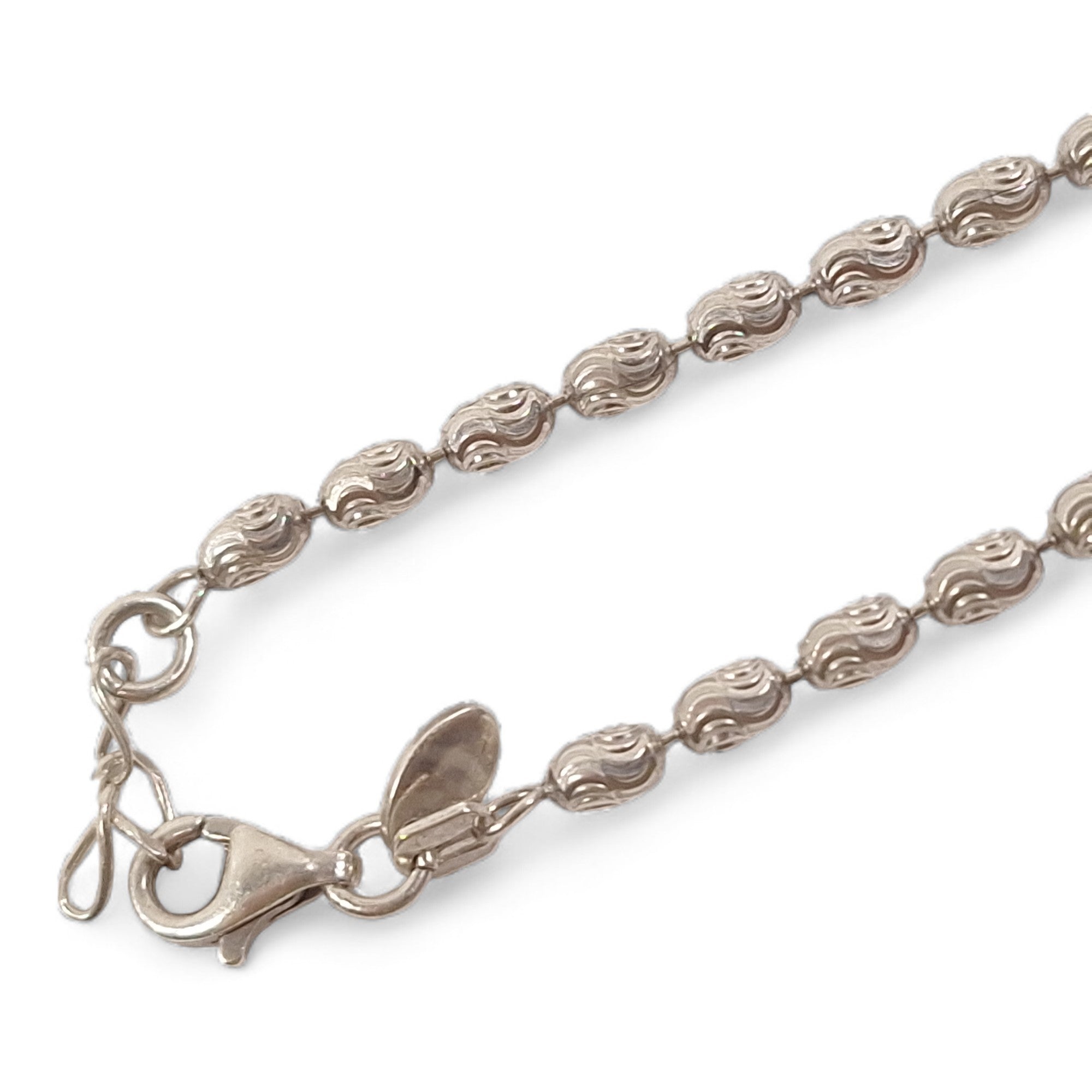 Close up image of Briolette 925 Silver Bracelet