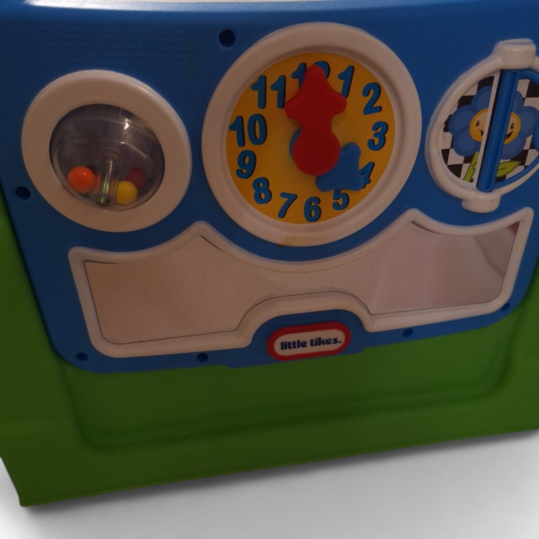 Close up image of Little Tikes DiscoverSounds Activity Garden