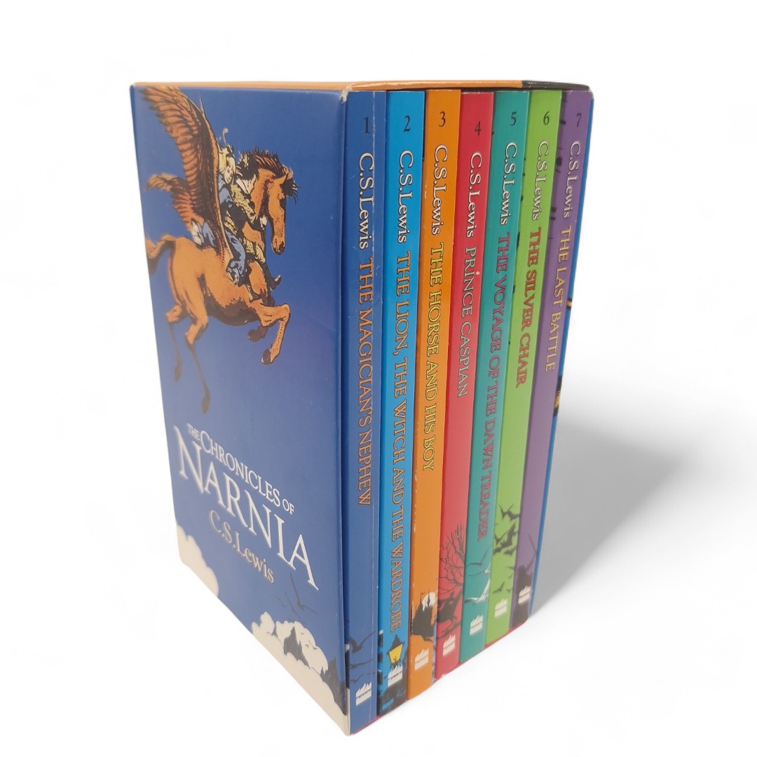 The Chronicles of Narnia Paperback Book Box Set 2015 | Preloved