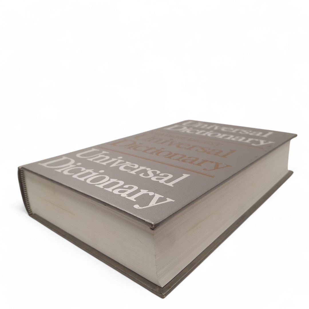 Side image of Reader's Digest Universal Dictionary