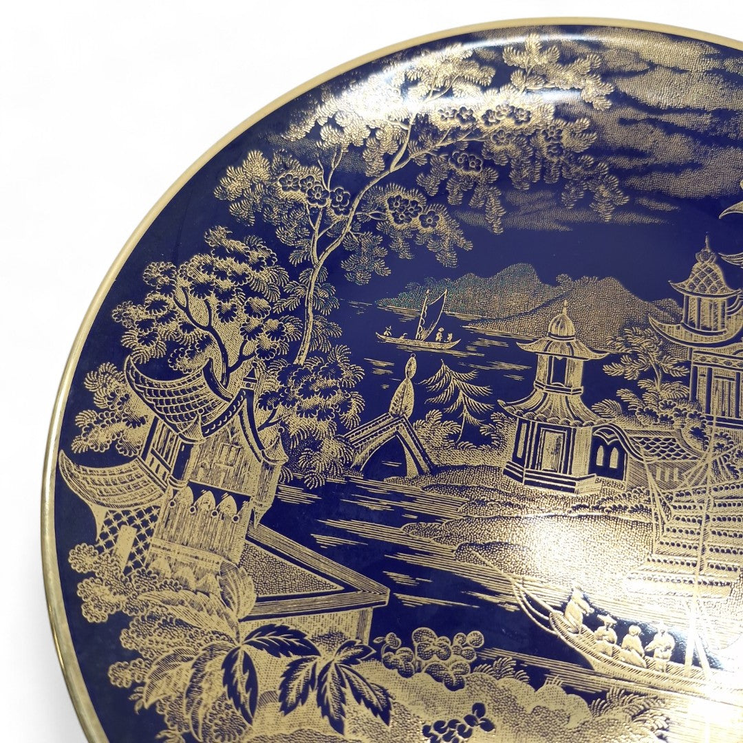 Close up image of Wedgwood Blue & Gold Pagoda Plate