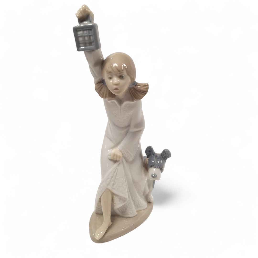 Front image of Lladro Nao figurine