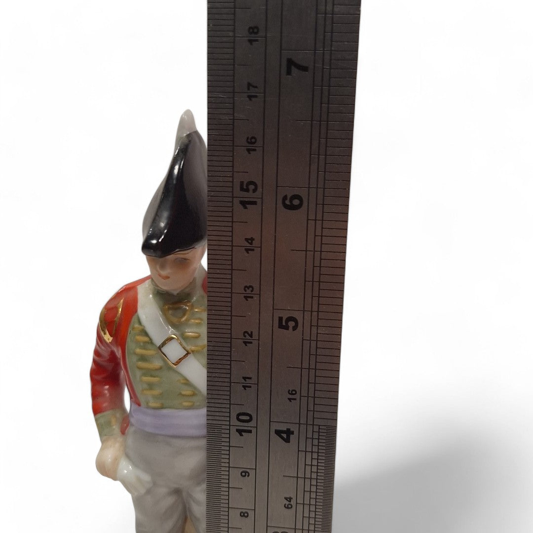 Measurement image of Rifle Brigade Figurine