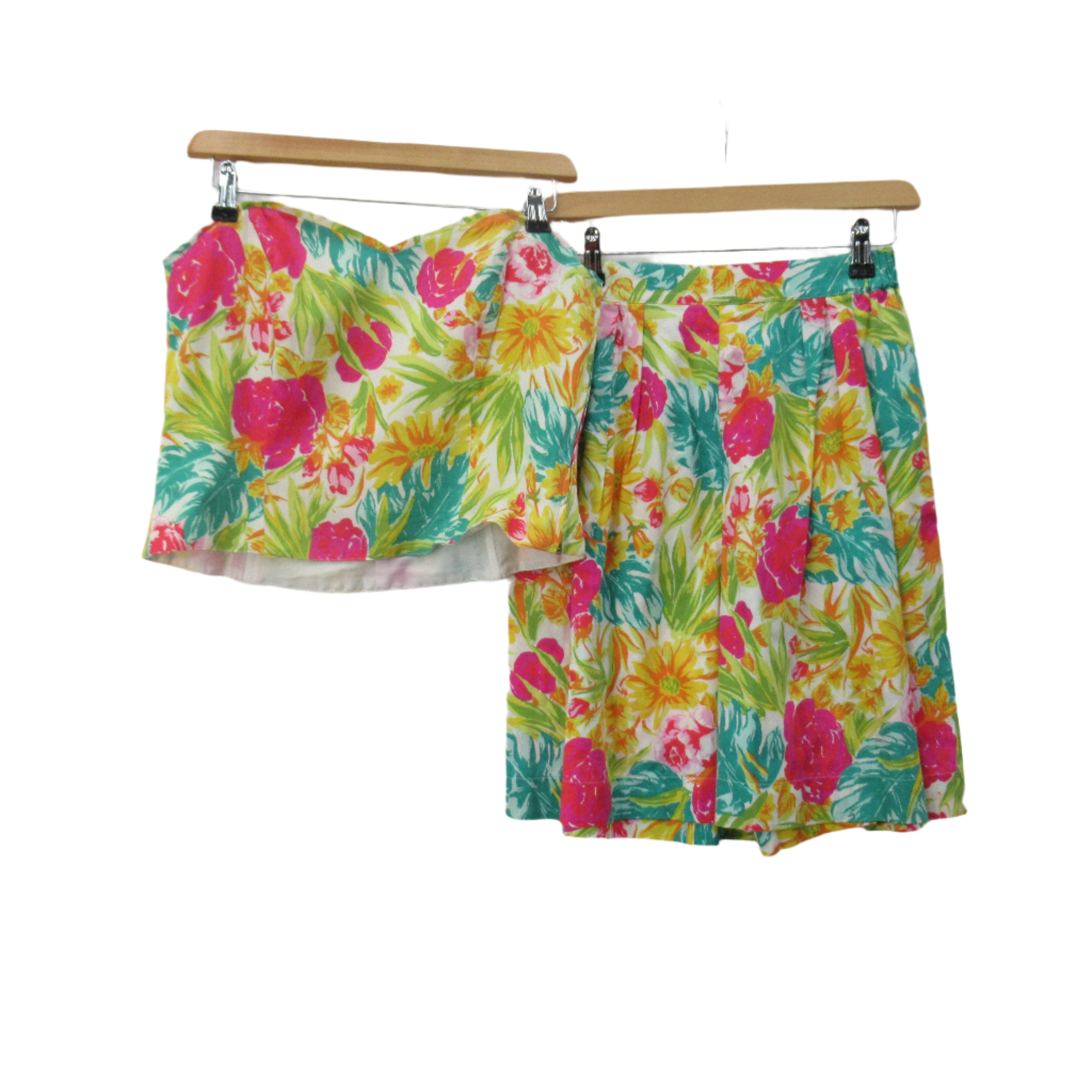 front image for Precis Vintage Shorts Top Small Multicoloured Floral Womenswear | Pre-loved