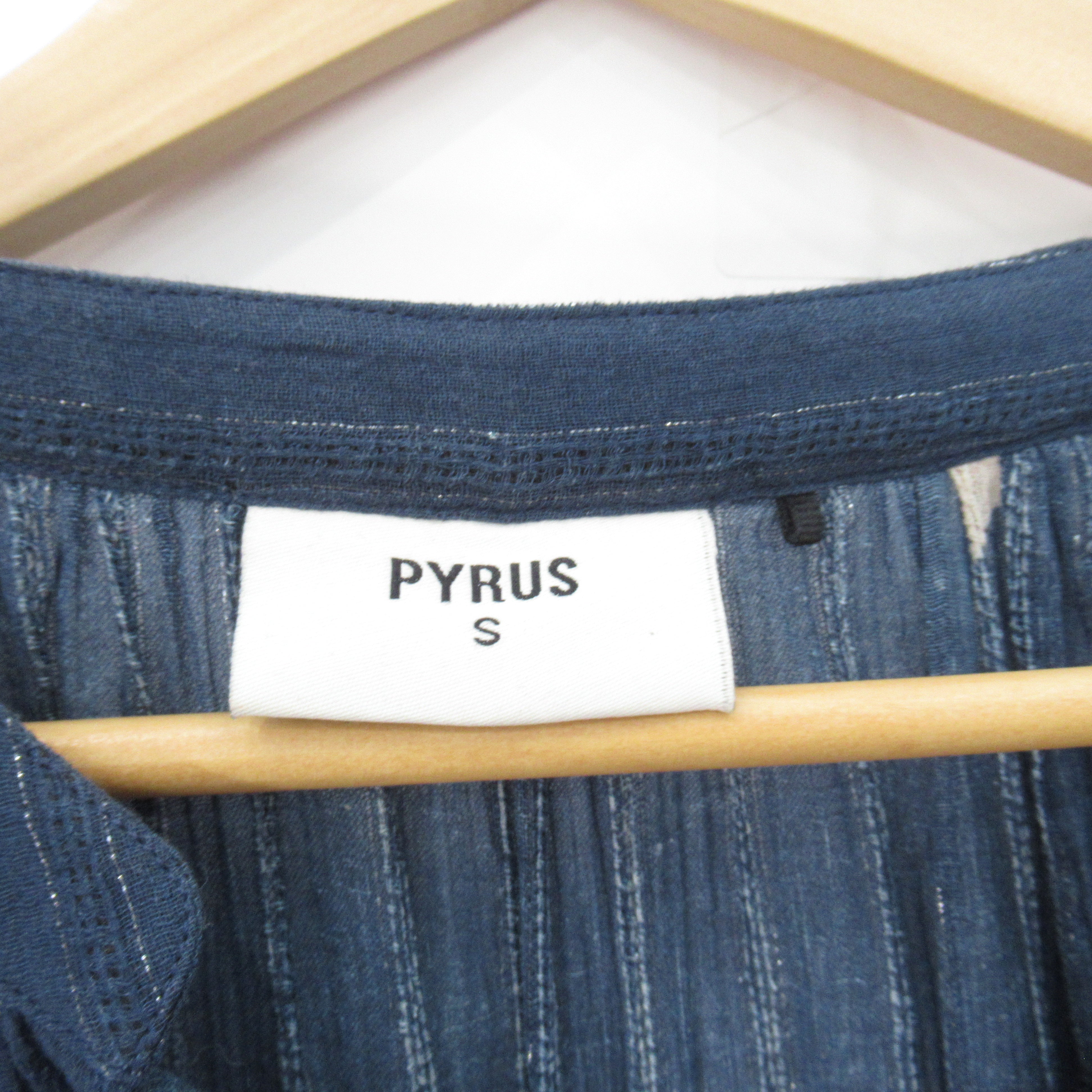 label image for Pyrus Shirt Dress S/M Blue Star Print Womenswear | Pre-loved