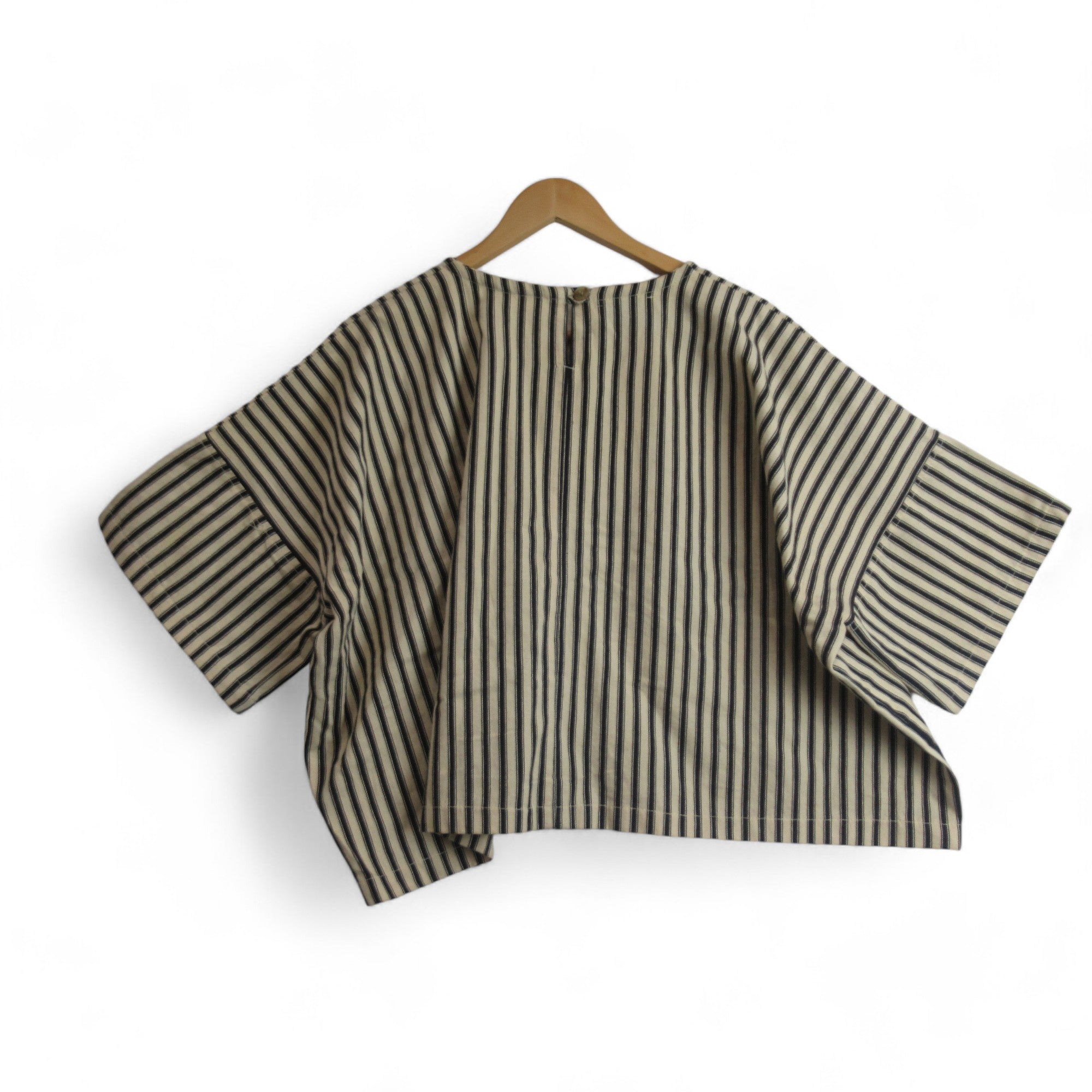 back image for Kate Sheridan Oversized Beige Black Striped Top Womenswear | Preloved 