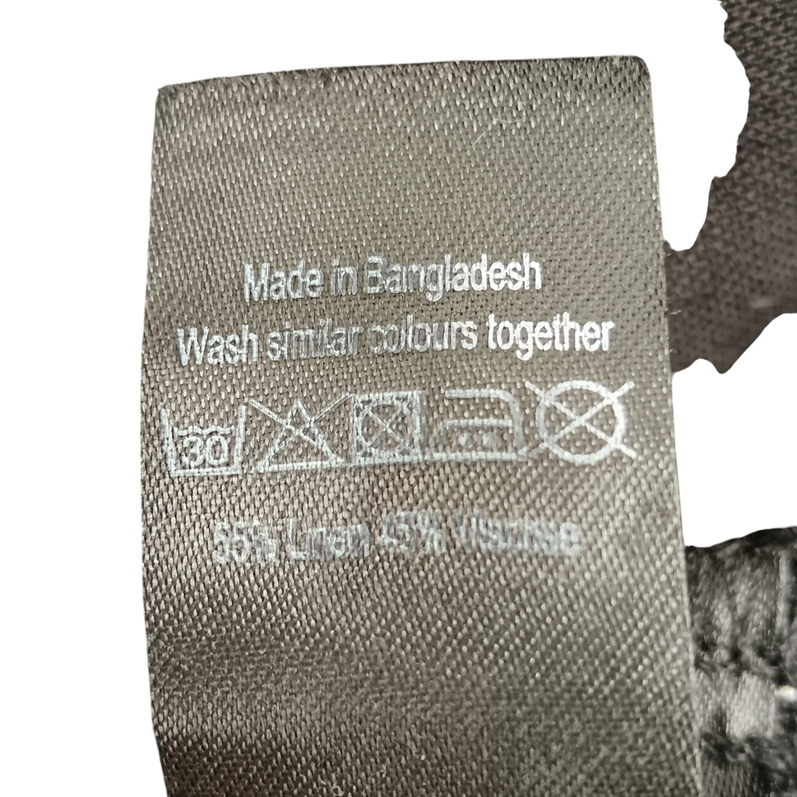 Wash label image for George Black Striped Linen Mix Ladies Shorts UK 22 Womenswear | Pre-loved