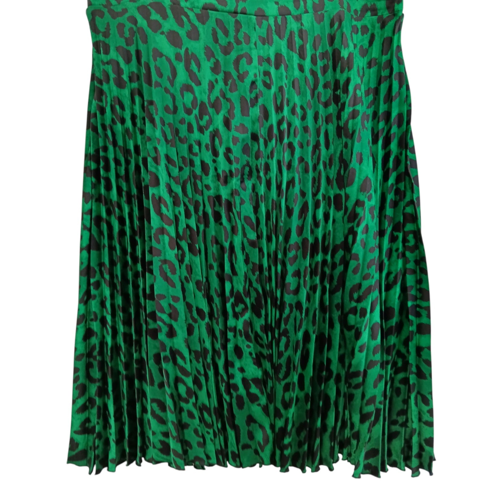 Front image for New Look Curves Green Leopard Print Pleated Midi Skirt UK 24 Womenswear | Pre-loved