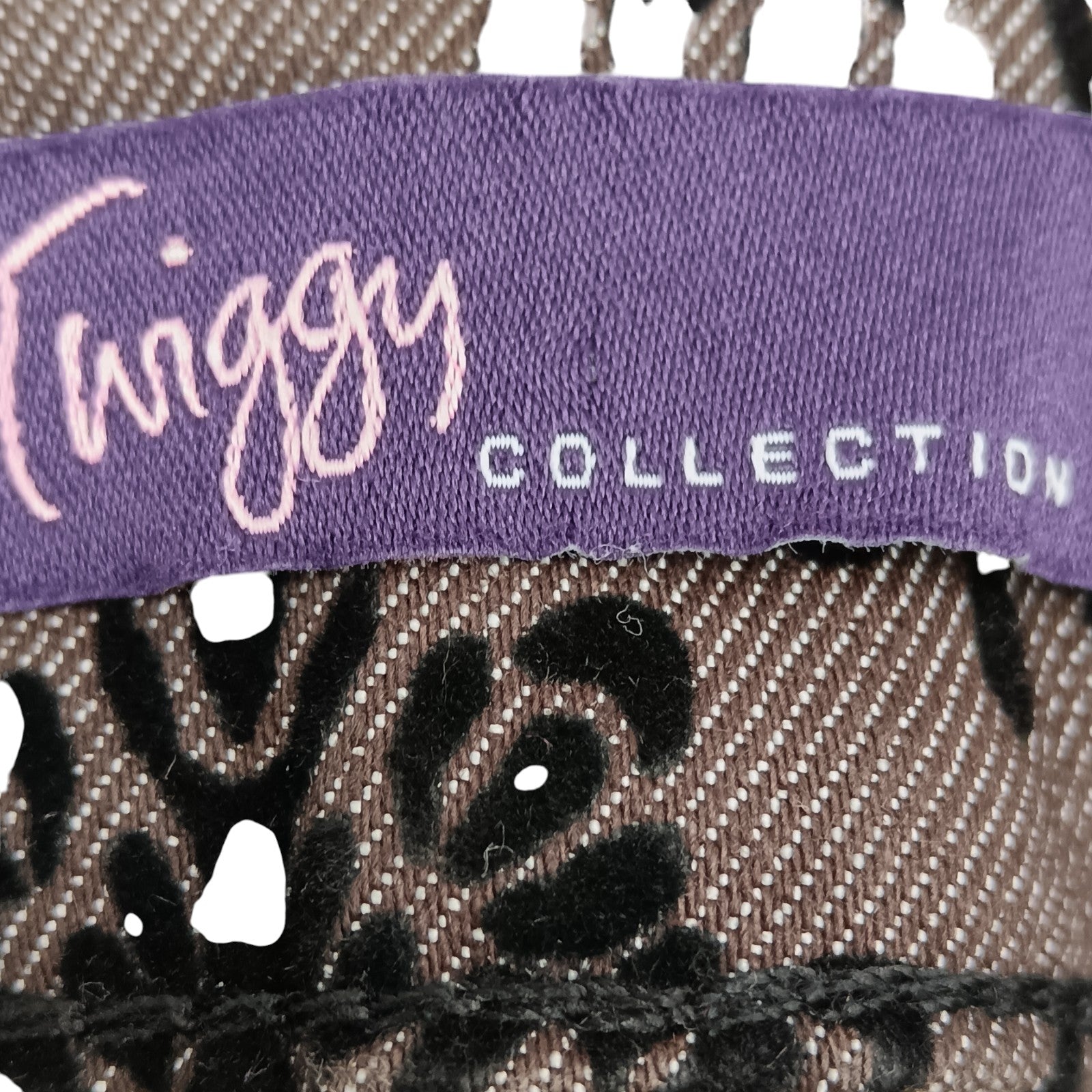 Brand label image for Twiggy Collection Grey Black Velvet Damask Print Trousers With Pockets UK 24 Womenswear | Pre-loved