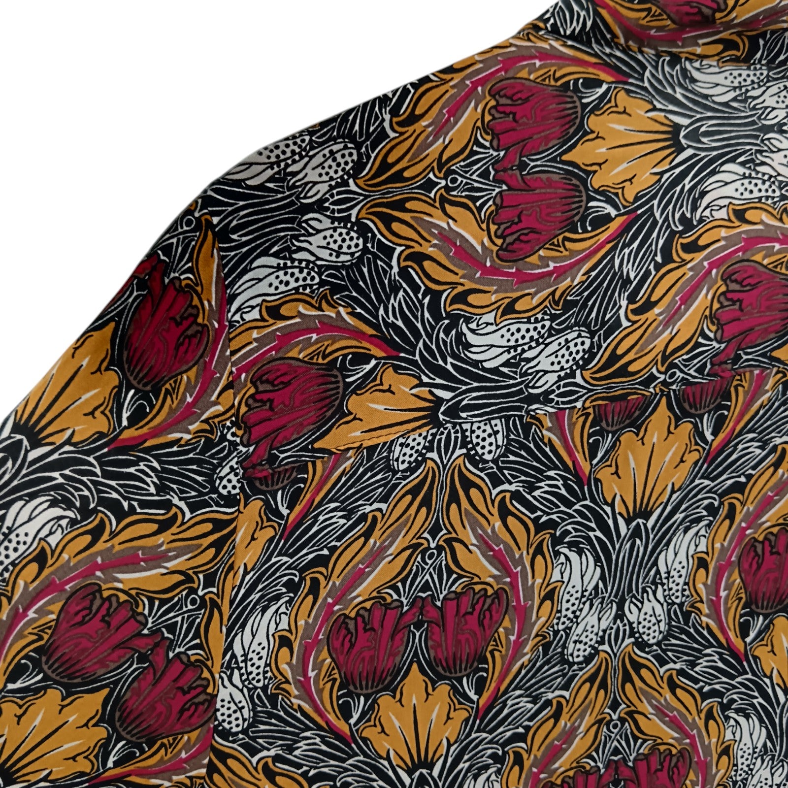 Close up image for Oodji Collection Ladies Floral Print Buttoned Shirt UK 44 Womenswear | Pre-loved