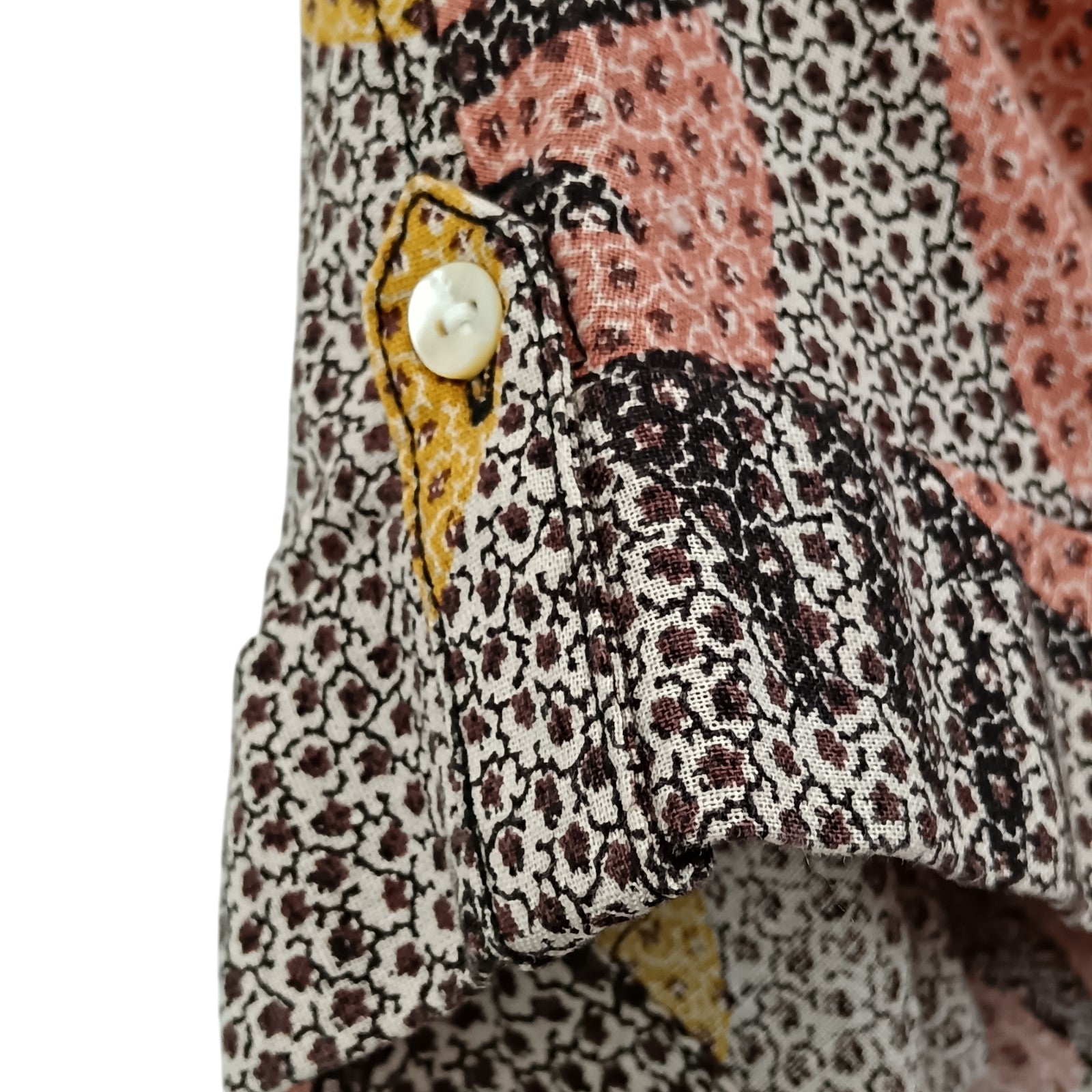 Close up label for Isle Collection Ladies Dusky Pink & Yellow Botanical Blouse UK 22 Womenswear | Pre-loved