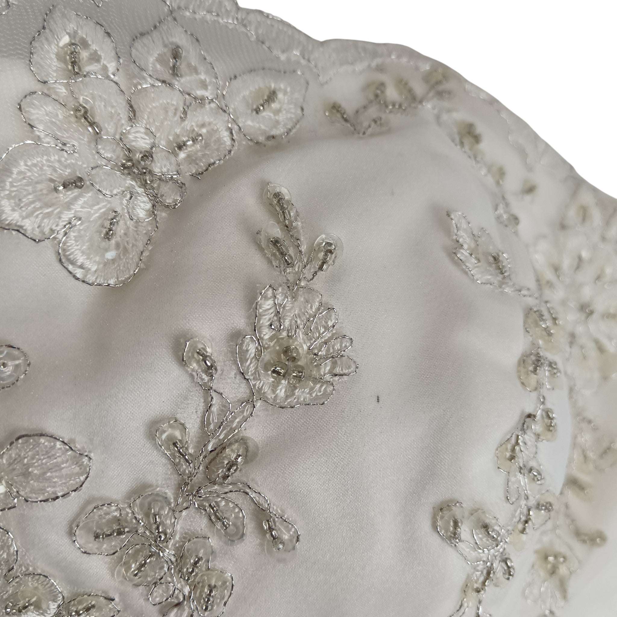 Close up image for Cambridge Bride Wedding Dress Strapless UK 14-16 Womenswear | Pre-loved
