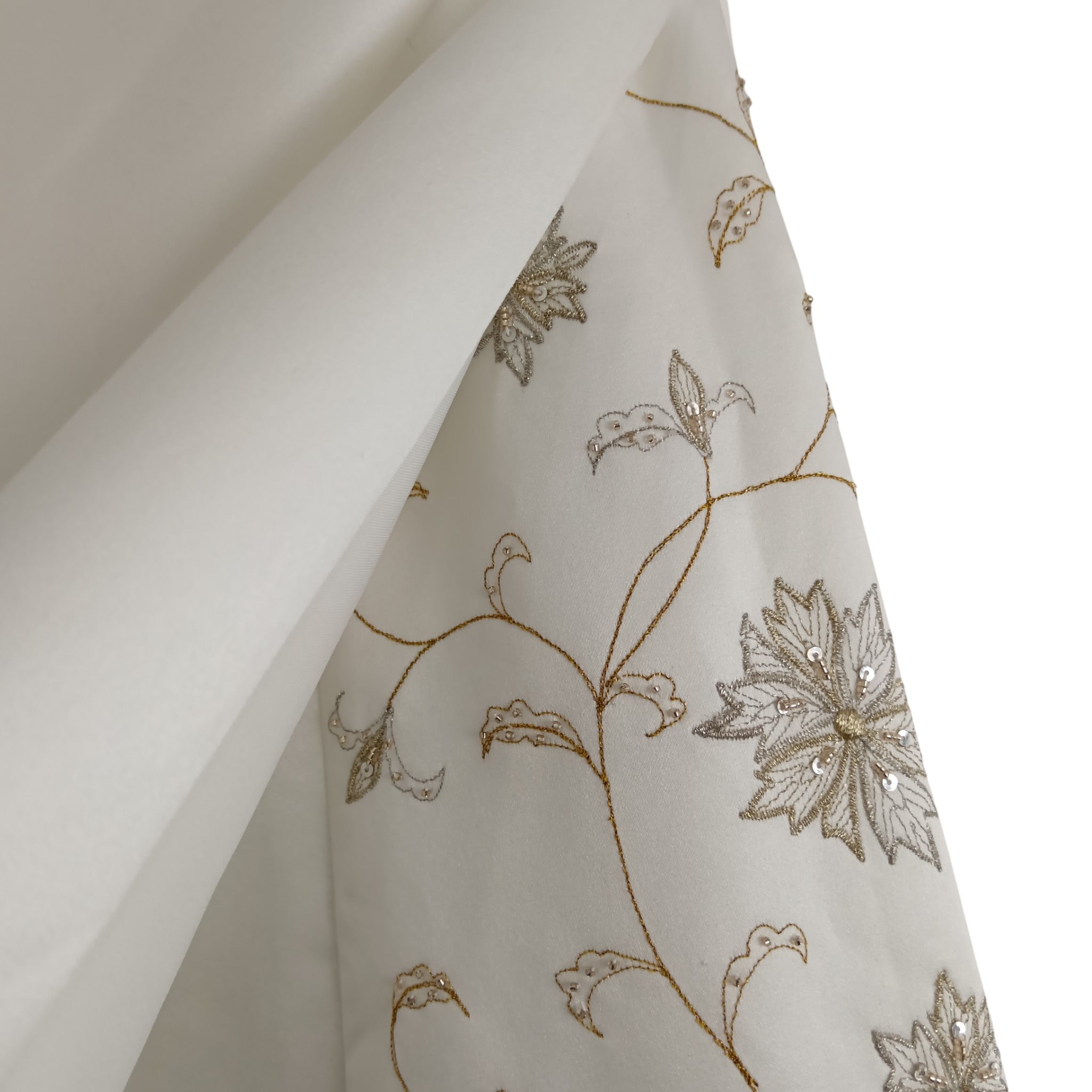 Close up image for Maggie Sottero Wedding Dress White Strapless Embellished UK 12- Womenswear | Pre-loved