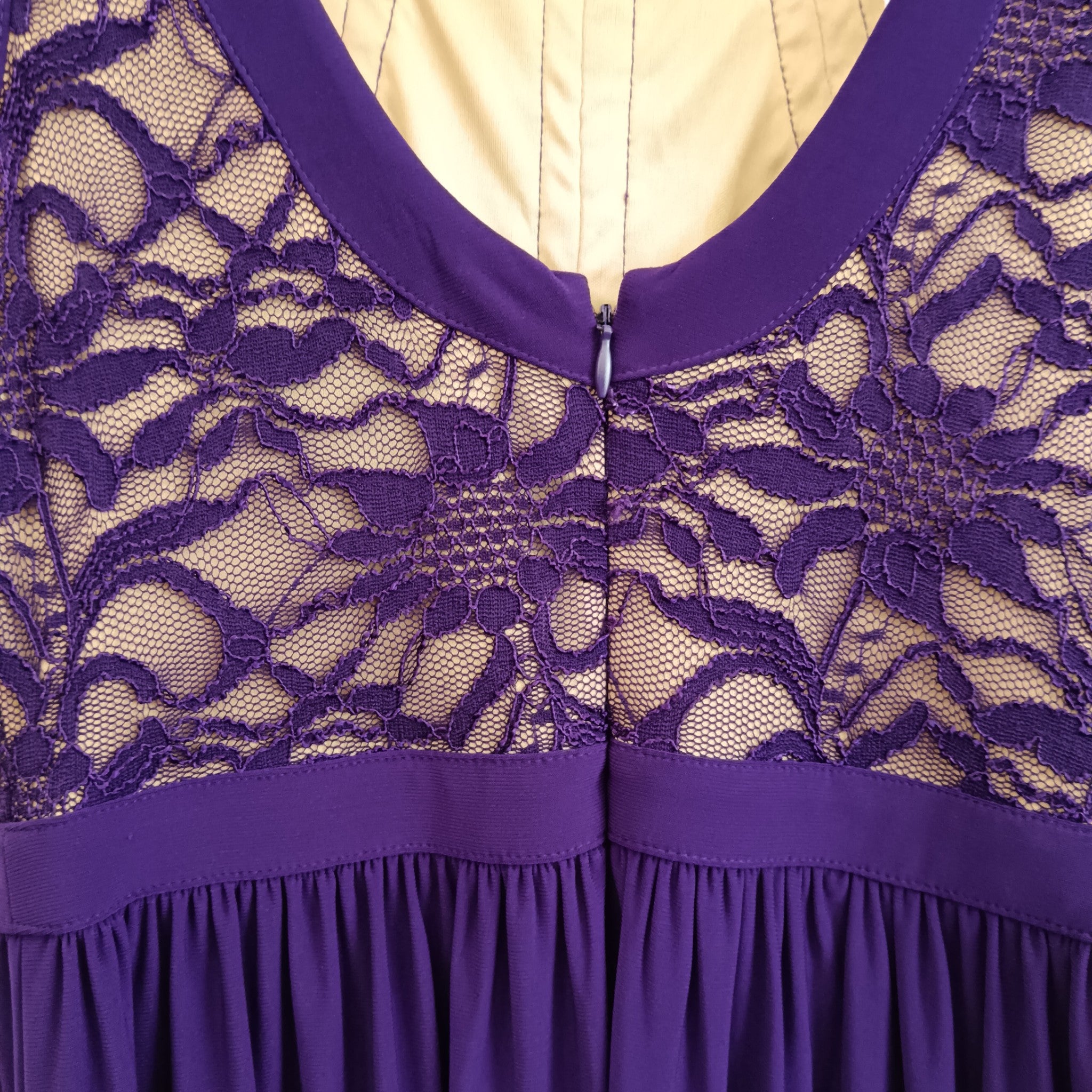 Back close up image for Morgan & Co. Purple Bridesmaid Special Occasion Long Dress UK S- Womenswear | Pre-loved