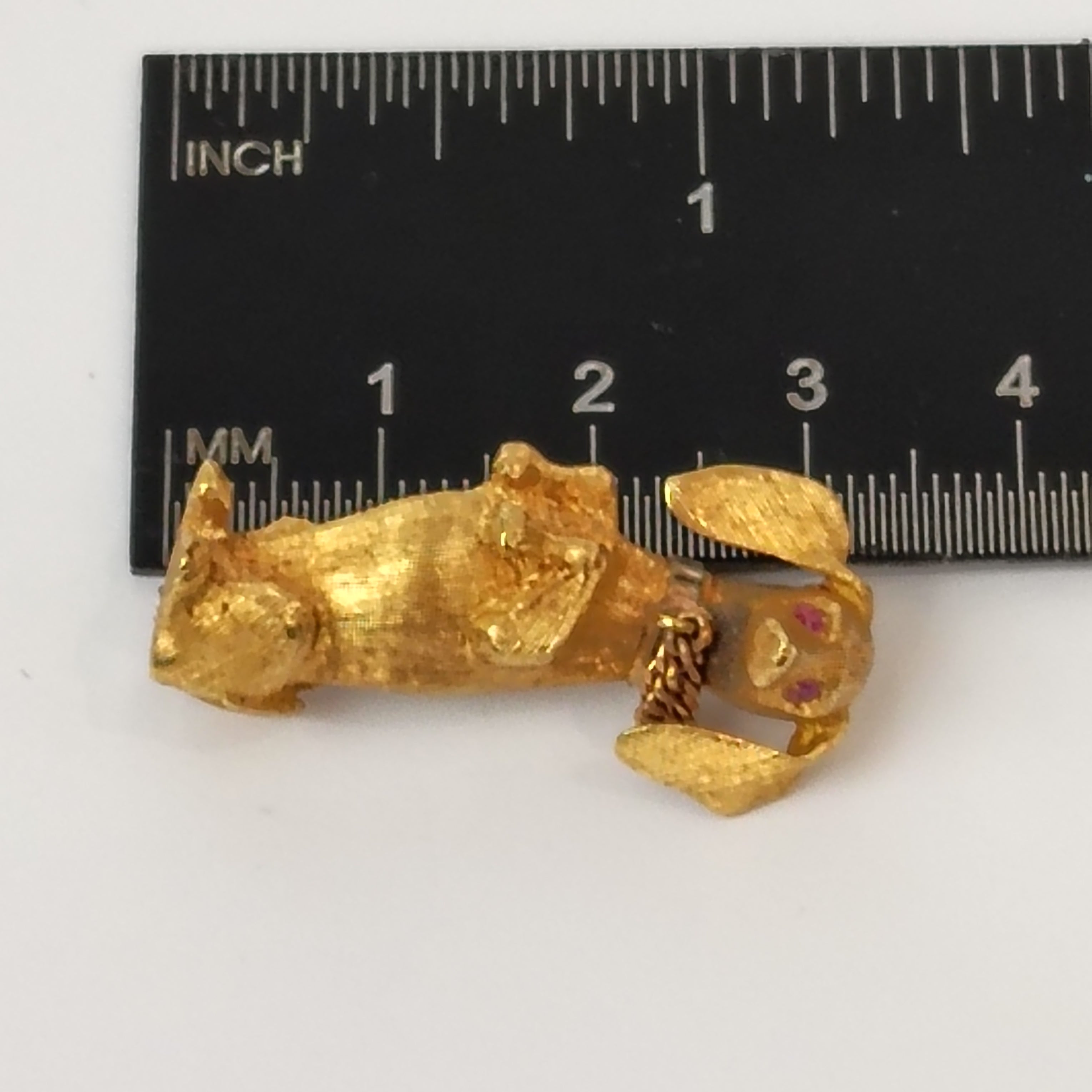 size  image for Dachshund 18ct Yellow Gold Ruby Stone Vintage Jewellery Brooch 10.2g - Preloved