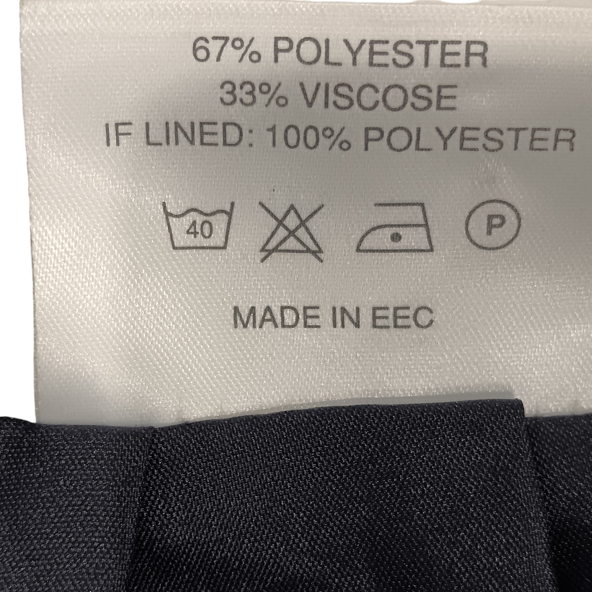 Wash label image for St- Roma Green Checked Knee Length Women's Skirt UK 14 -  Womenswear | Pre-loved