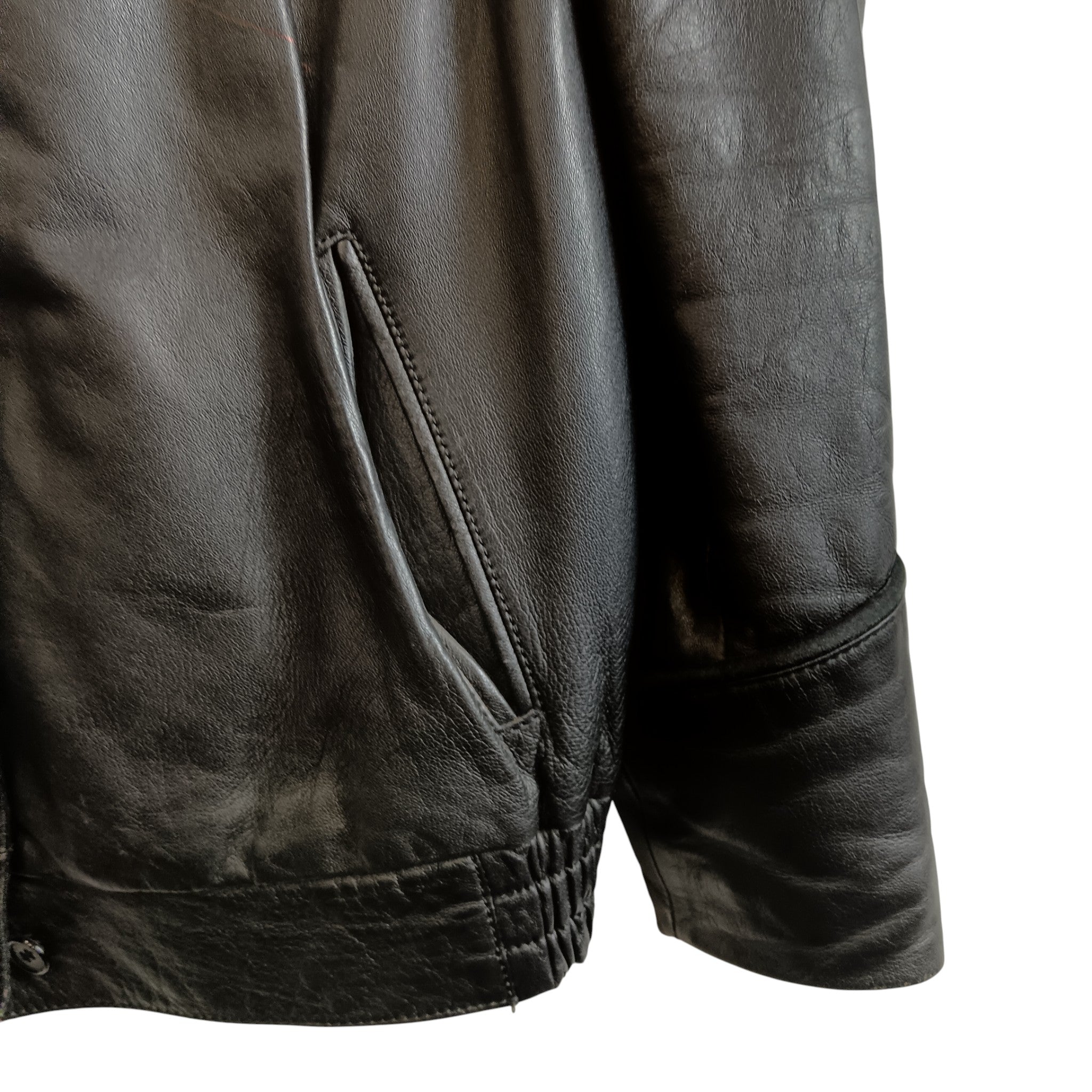 Close up image for Unbranded Vintage Black Leather Women's Jacket UK X-Large Womenswear | Pre-loved