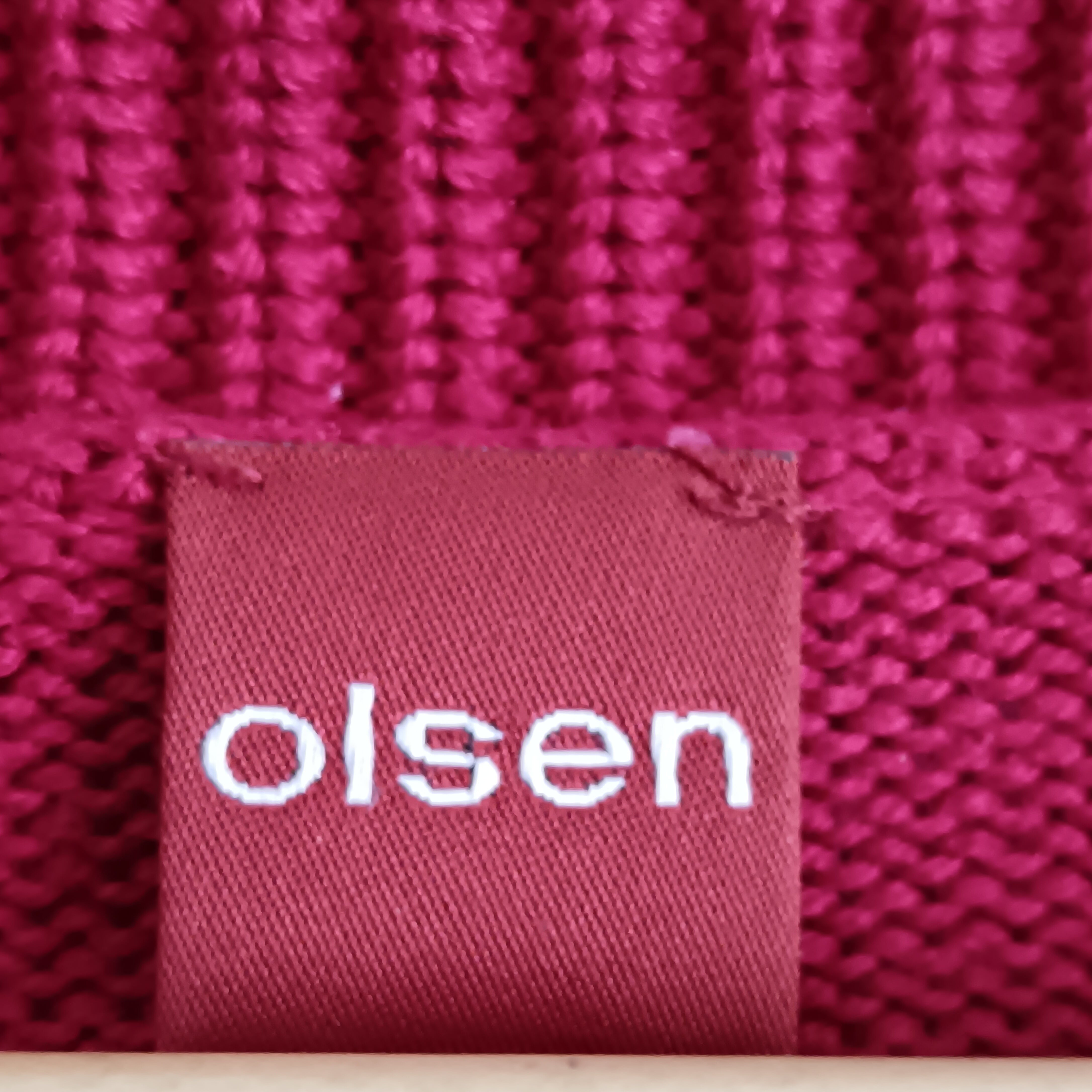 Brand label imager for Olsen Red Knitted Women's Jumper Size L -XL -  Womenswear | Pre-loved