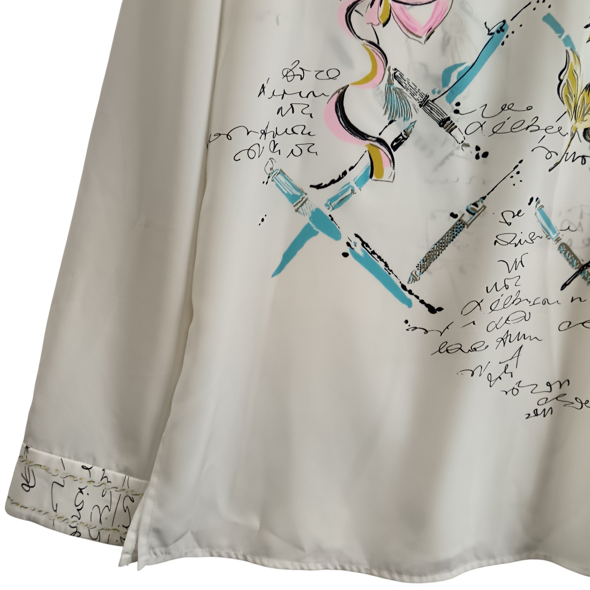 Condition/ close up image for Louis Feraud White Sleeved Ladies White Botanical Print  Blouse UK 14 -Womenswear | Pre-loved