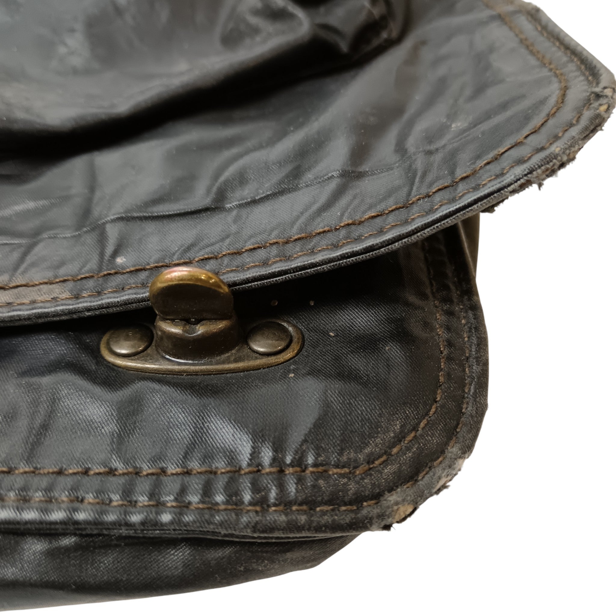 Condition/ Close up image for Vintage Belstaff  Cotton Leather Messenger Bag - Antique Brown Black -  Menswear | Pre-loved