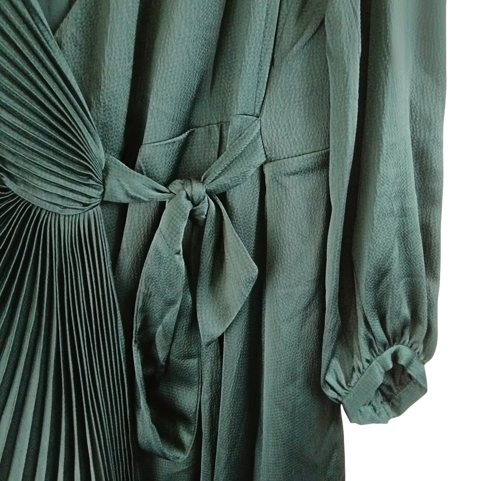 Close up image for Phase Eight Dark Green Petite Gracie Sunray Pleated Midi Dress UK 20 -Tags On -  Womenswear | Pre-loved