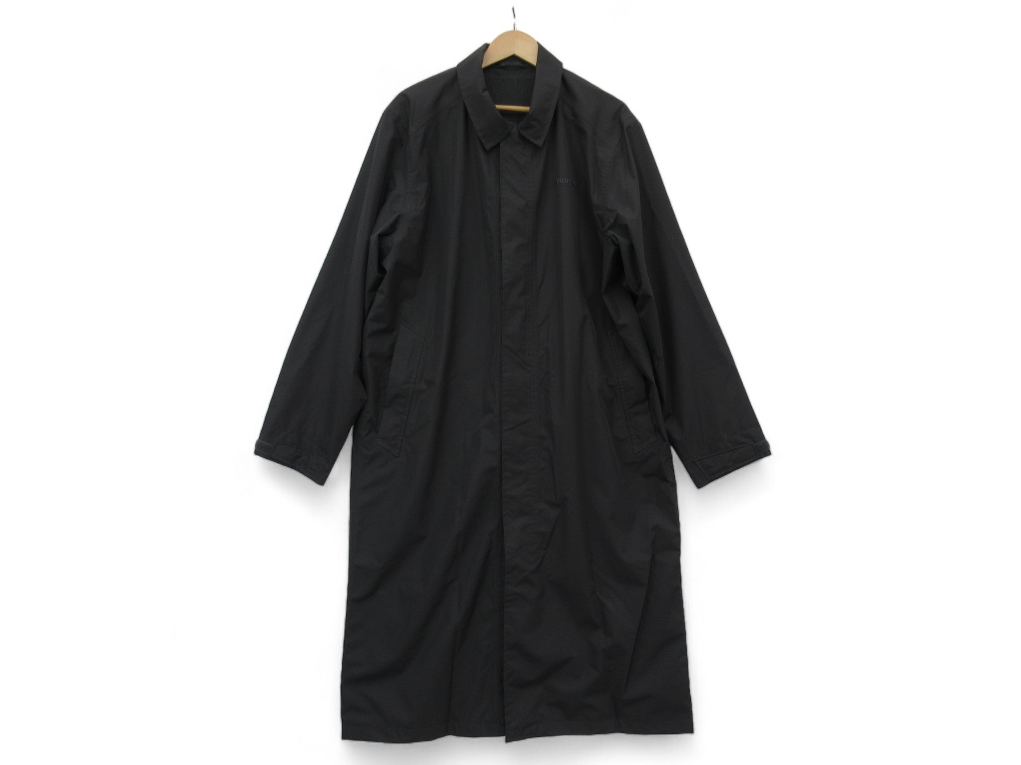 Front image for Rohan Large Black Waterproof Mackintosh Menswear | Preloved