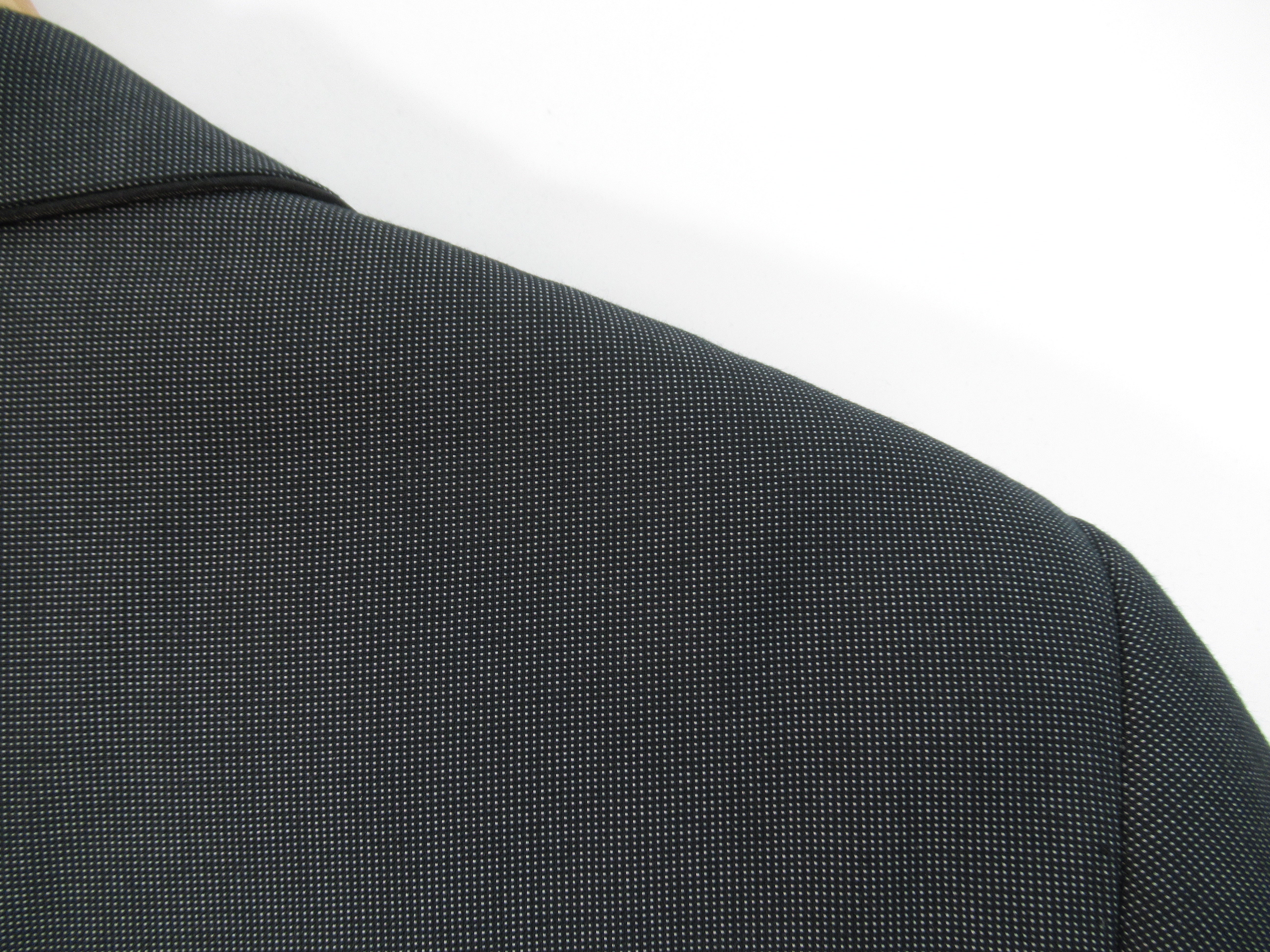 Close up shoulder image for Lambretta 3 Piece Suit 36R/30R Black Grey Formal Menswear | Preloved