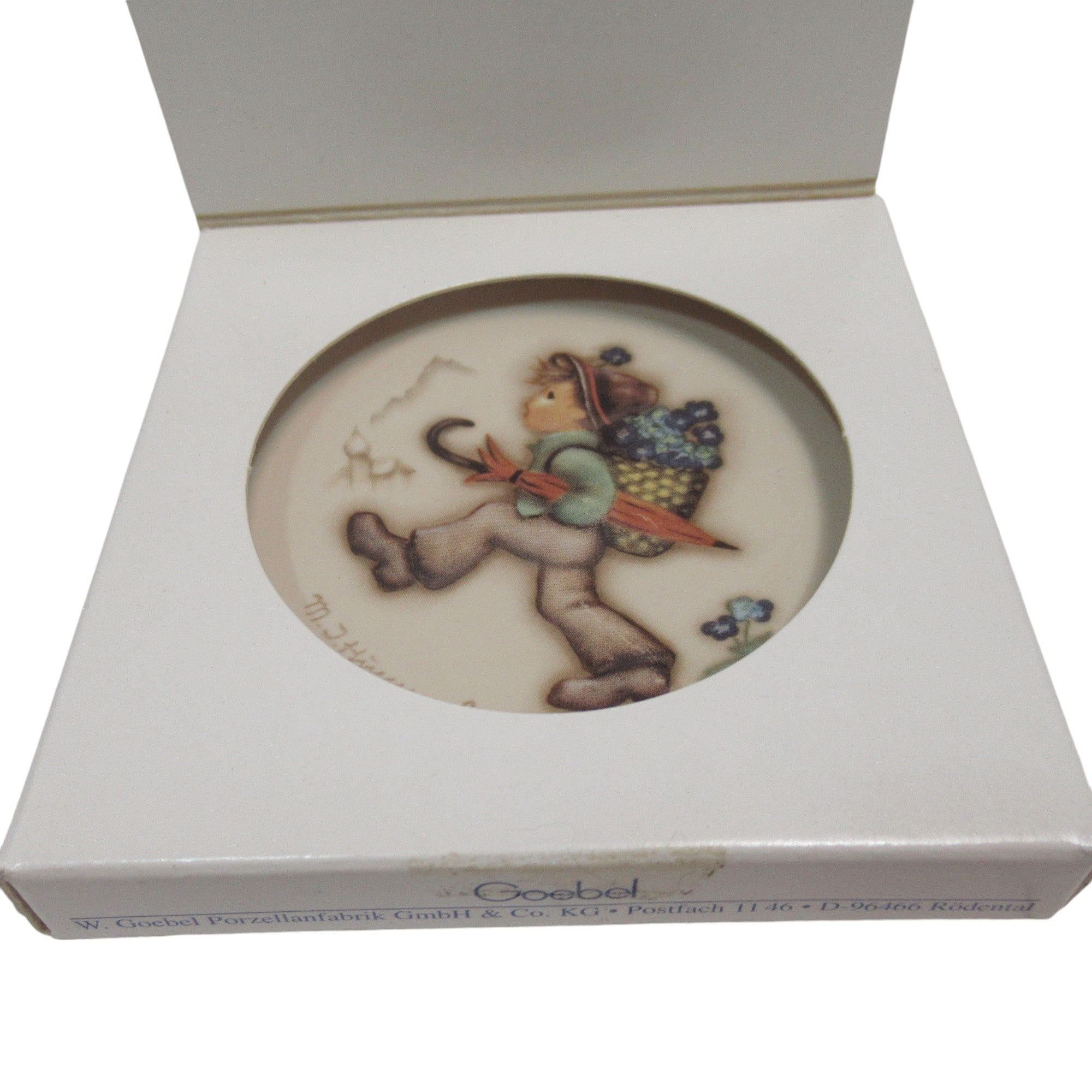 Box image of Goebel M. J. Hummel Globe-Trotter Plate 1995 8cm