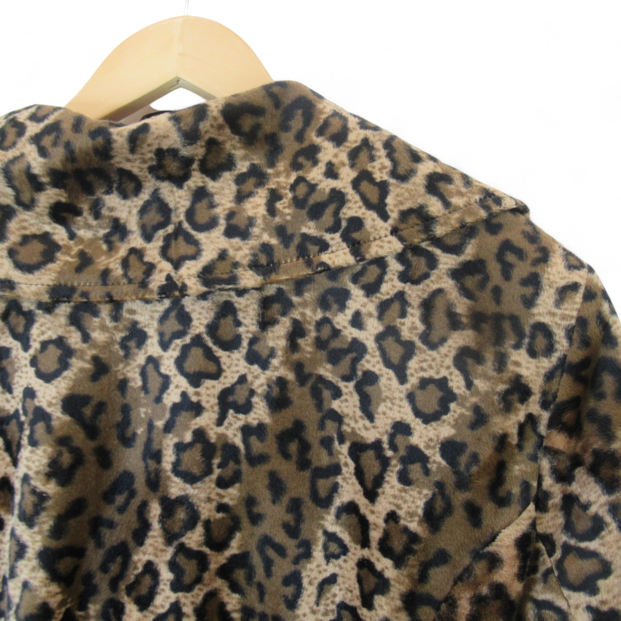 shoulder image for Leana London Vintage UK 12 Leopard Print Coat Womenswear | Preloved 