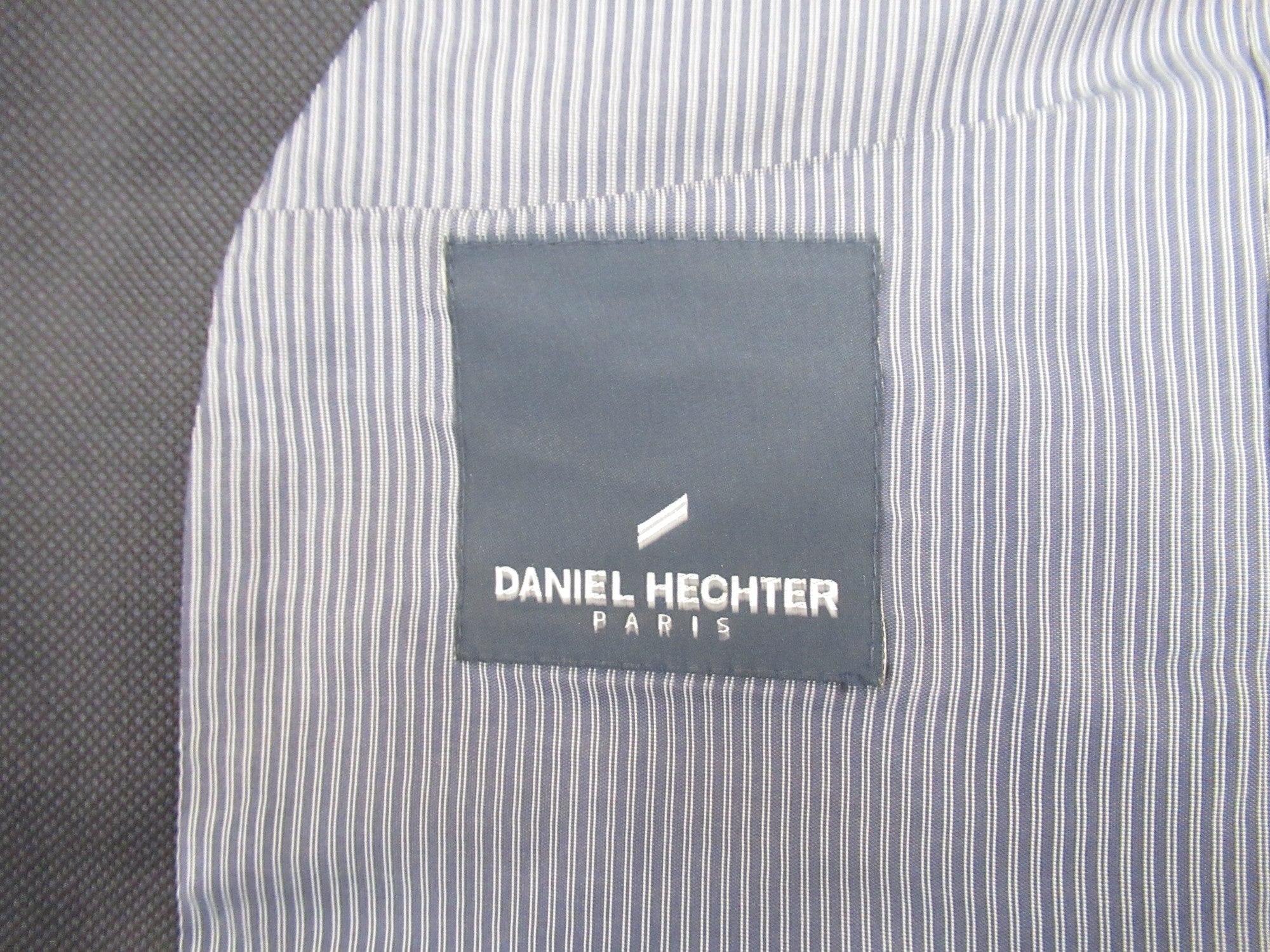 Brand label image for Daniel Hechter 36" Short Navy Blue Blazer Menswear | Preloved