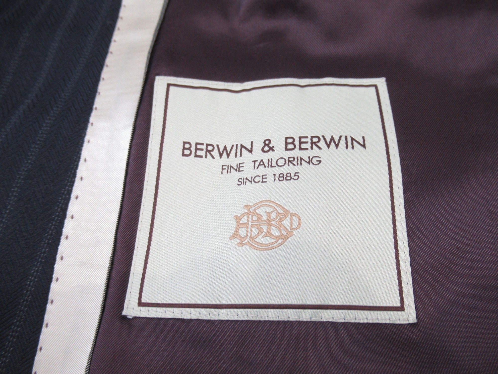 Brand label image for Berwin & Berwin 42" Navy Pinstripe Suit Jacket Menswear | Preloved