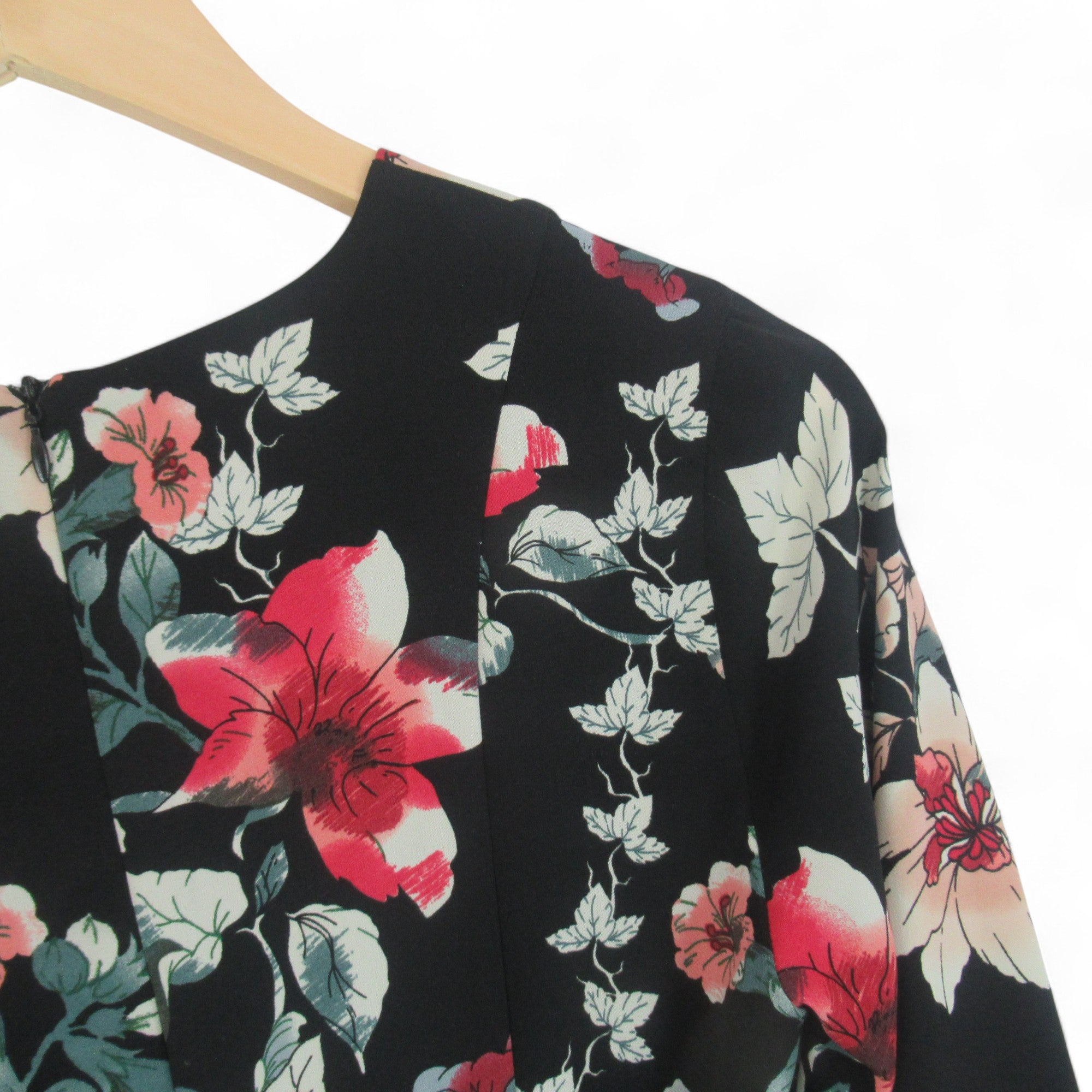 shoulder image for Hobbs UK 8 Black Floral Dress Womenswear | Preloved 